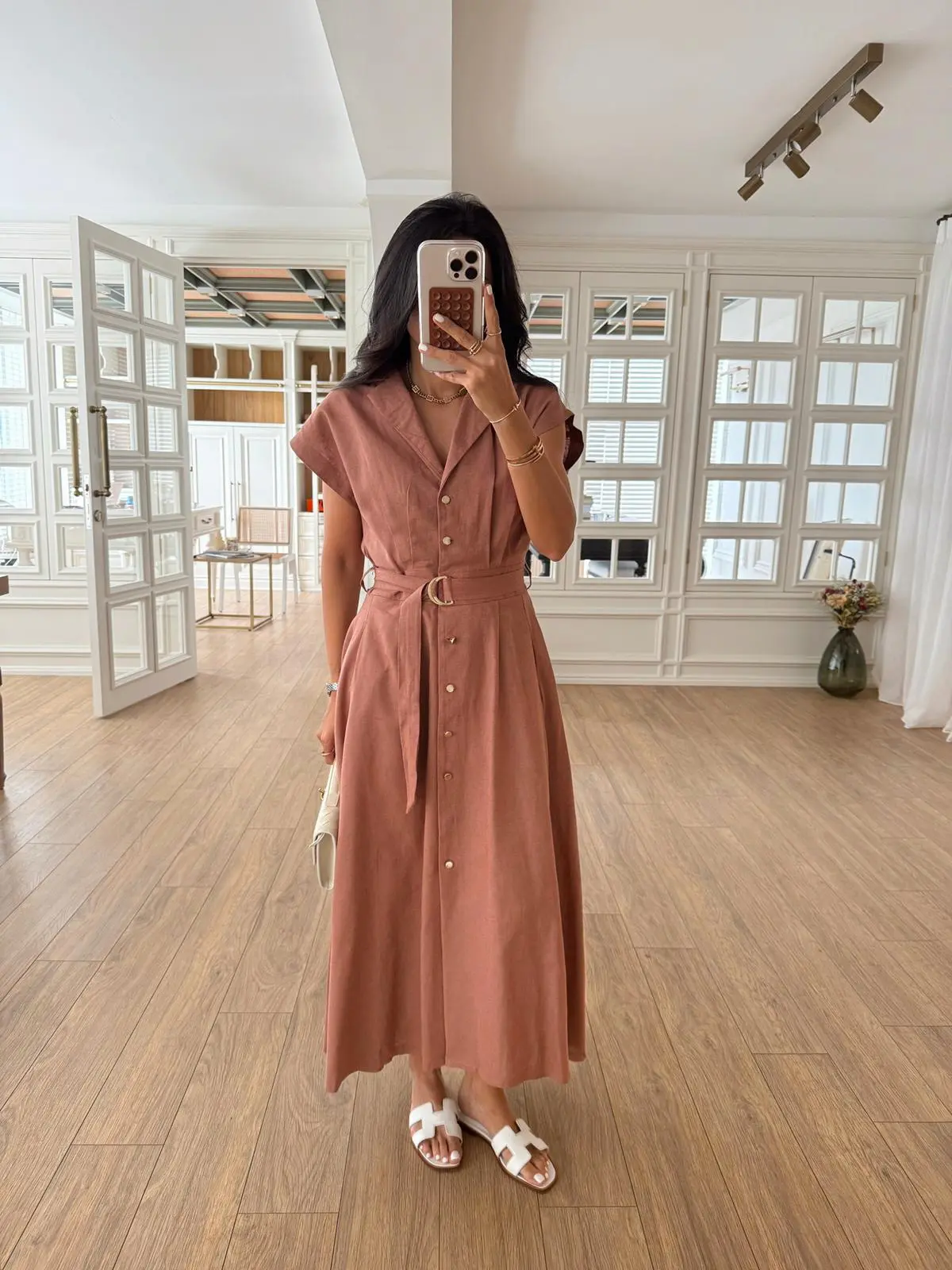 Omilika Gold Düğmeli Kuşaklı Linen Elbise