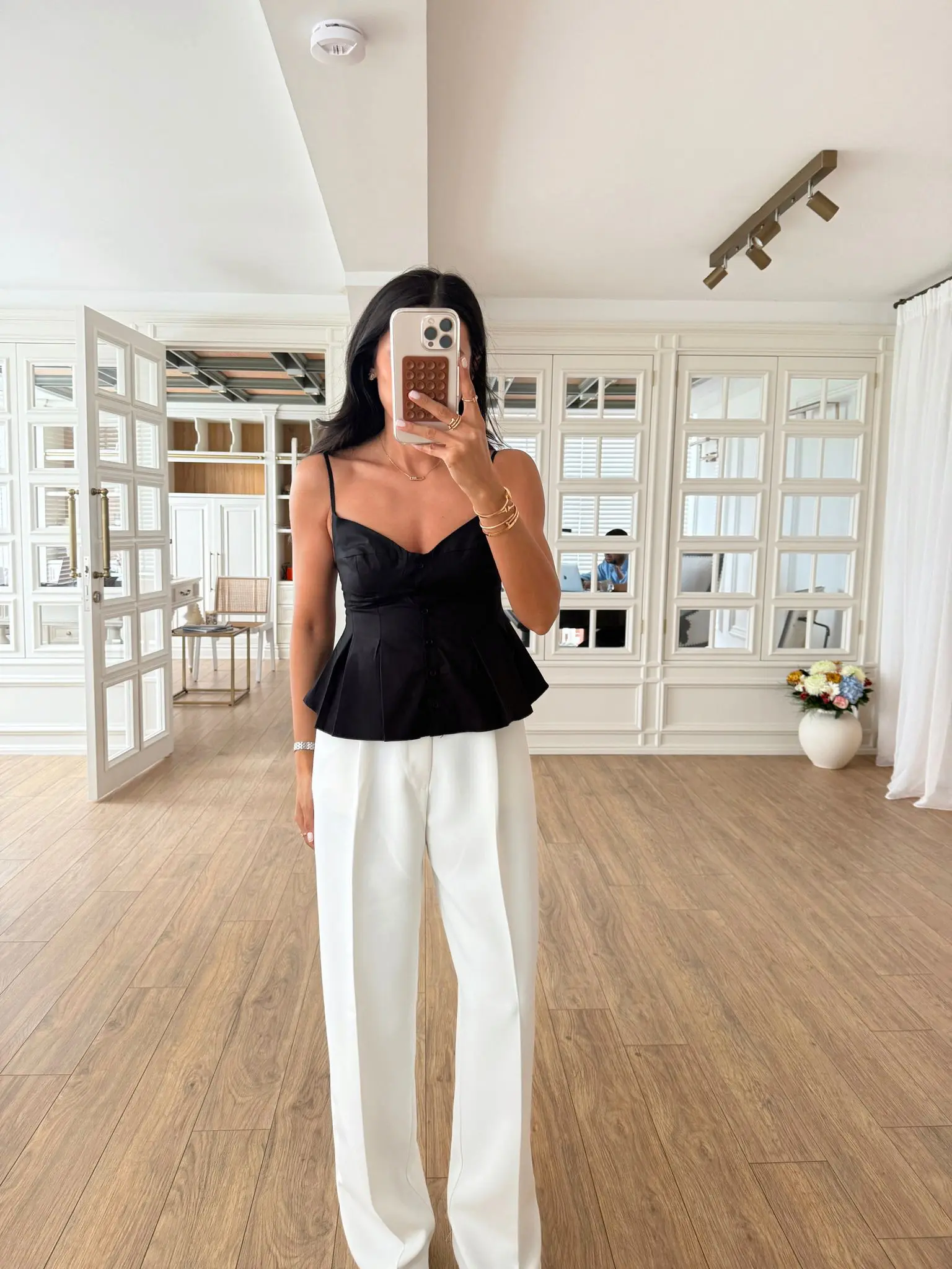 Keyla Eteği Volanlı Askılı Bluz