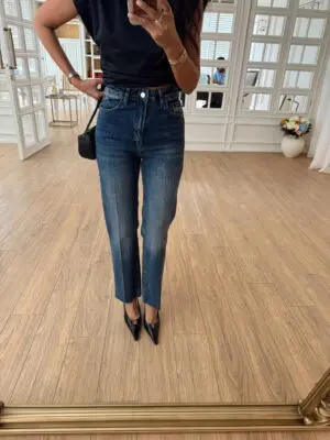Cenefer Rim Gümüş Düğmeli Koyu Yıkamalı Kesik Paça Jean