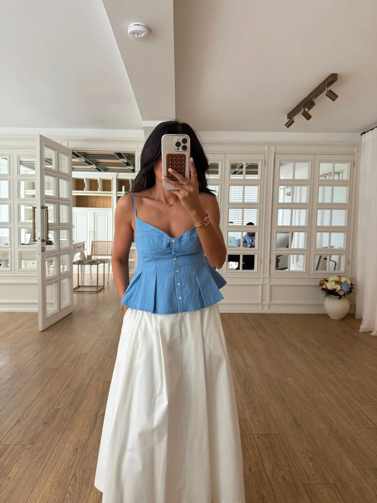 Keyla Eteği Volanlı Askılı Bluz
