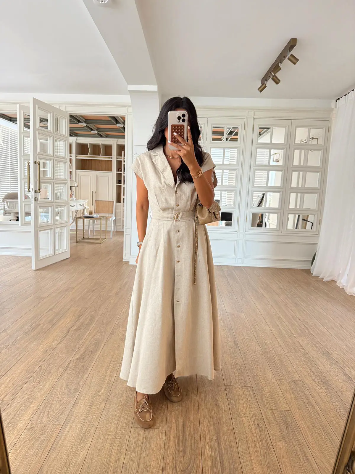 Kuşaklı Gold Düğmeli Pensli Cep Detaylı Maxi Boy Linen Elbise