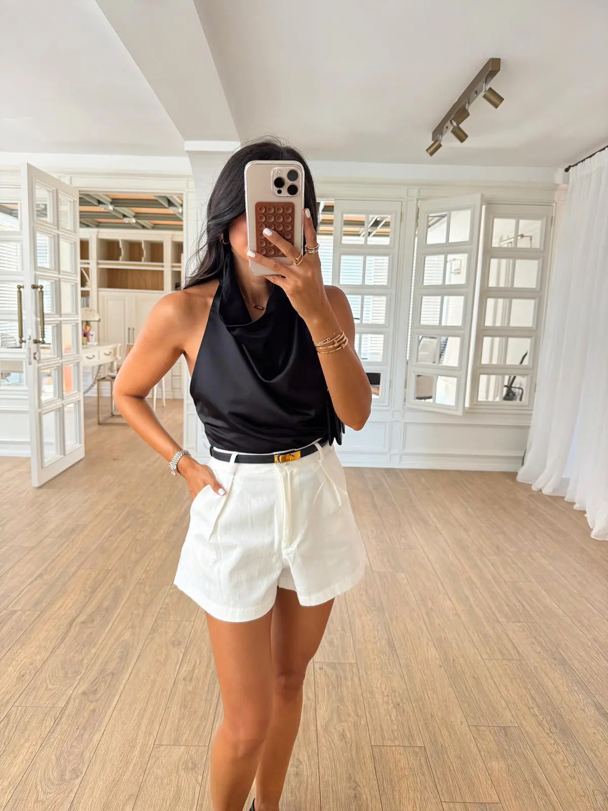Tunga Qs Sırtı Açık Bluz
