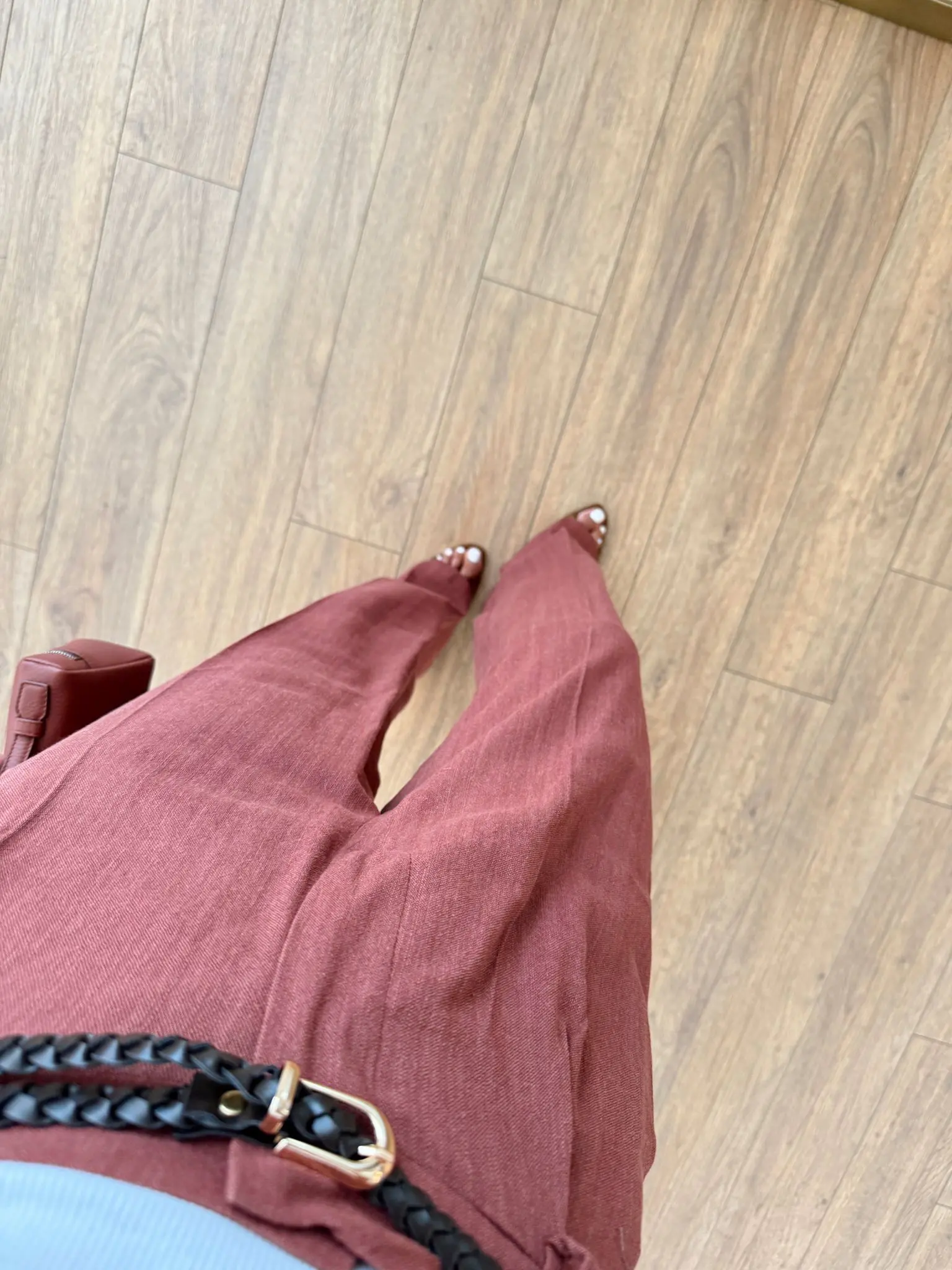 Tek Pensli Örgü Kemerli Pantolon