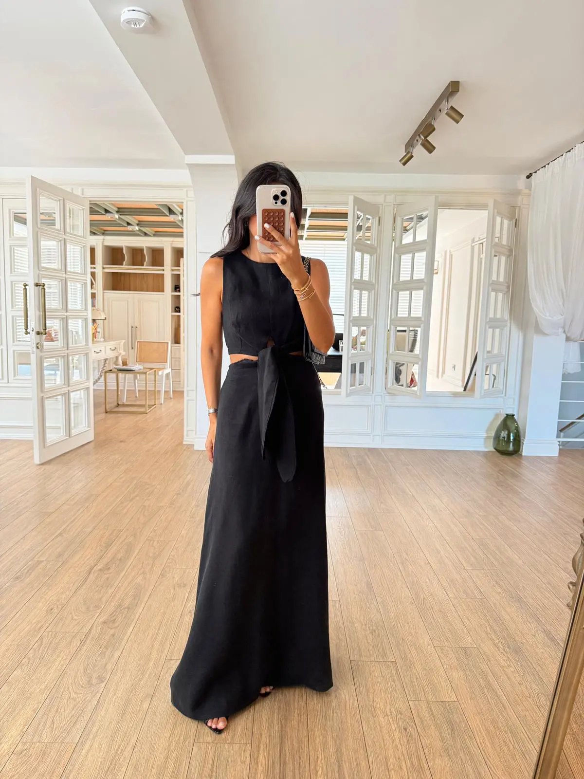 Cassandra Ingale Ön Bağlamalı Bel Dekolteli Maxi Boy Premium Keten Elbise