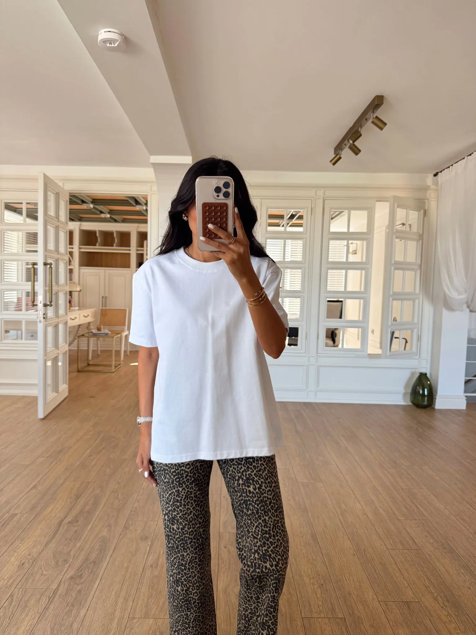 Versando Dilvin Dekoratif Yaka Kısa Kollu Premium Basic
