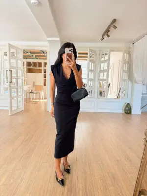 Elinda Lui Olympia Siyah V Yaka Drapeli Yırtmaçlı Premium Elbise
