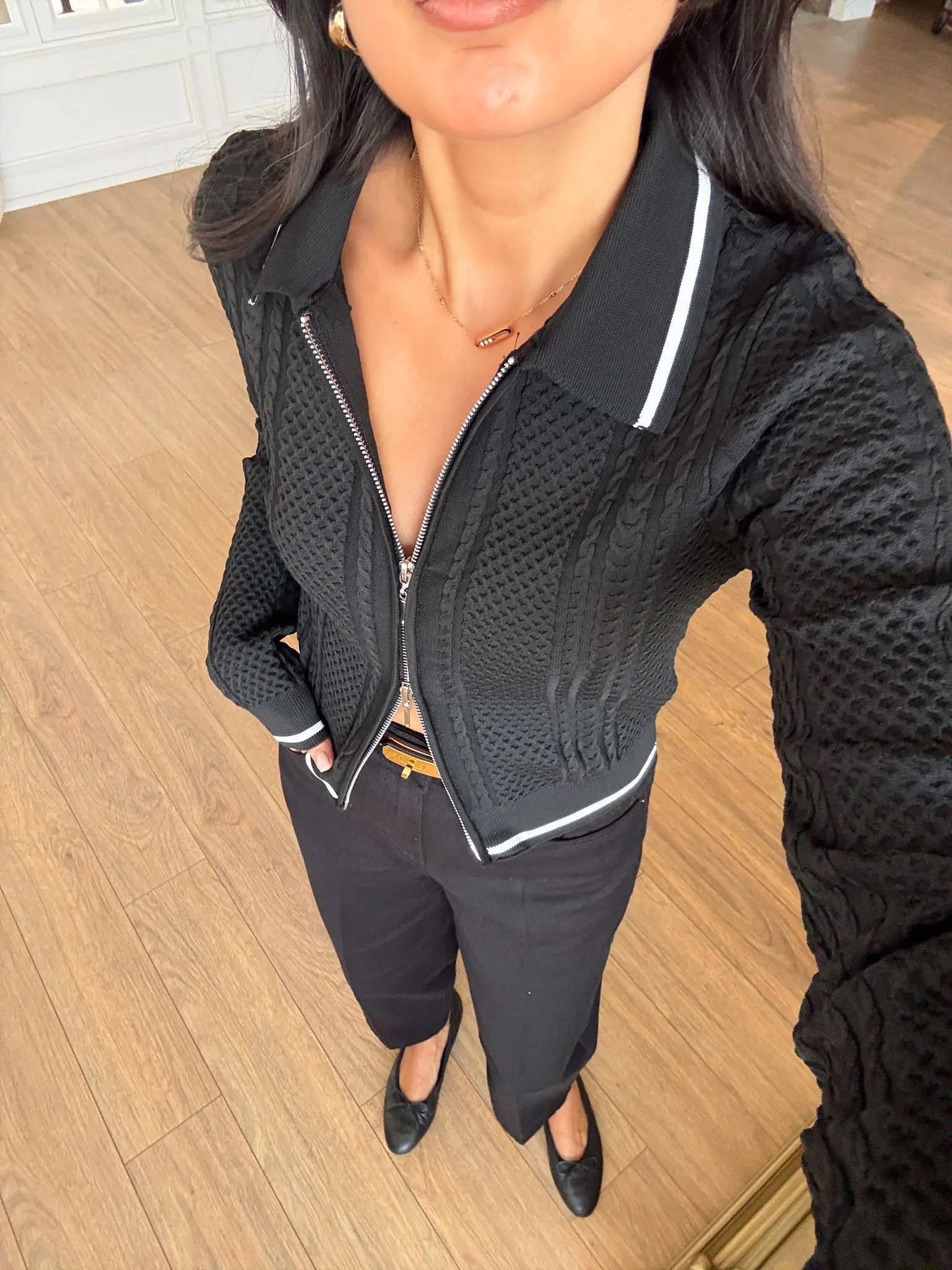 Samira Beyaz Biyeli Polo Yaka Fermuarlı Dokulu Örme Hırka - Siyah, Standart