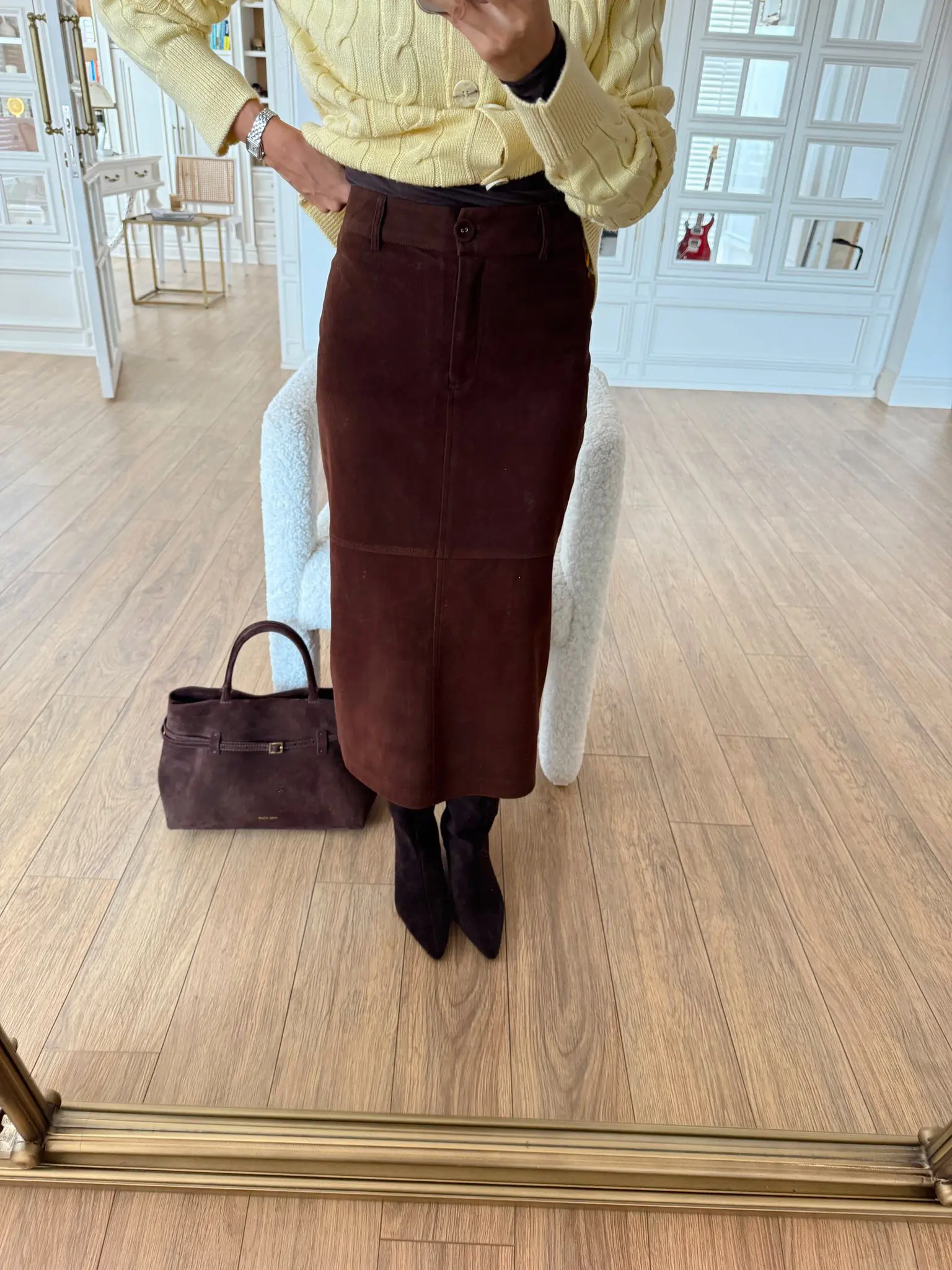 Omayra Süet Arka Yırtmaç Detaylı Midi Etek