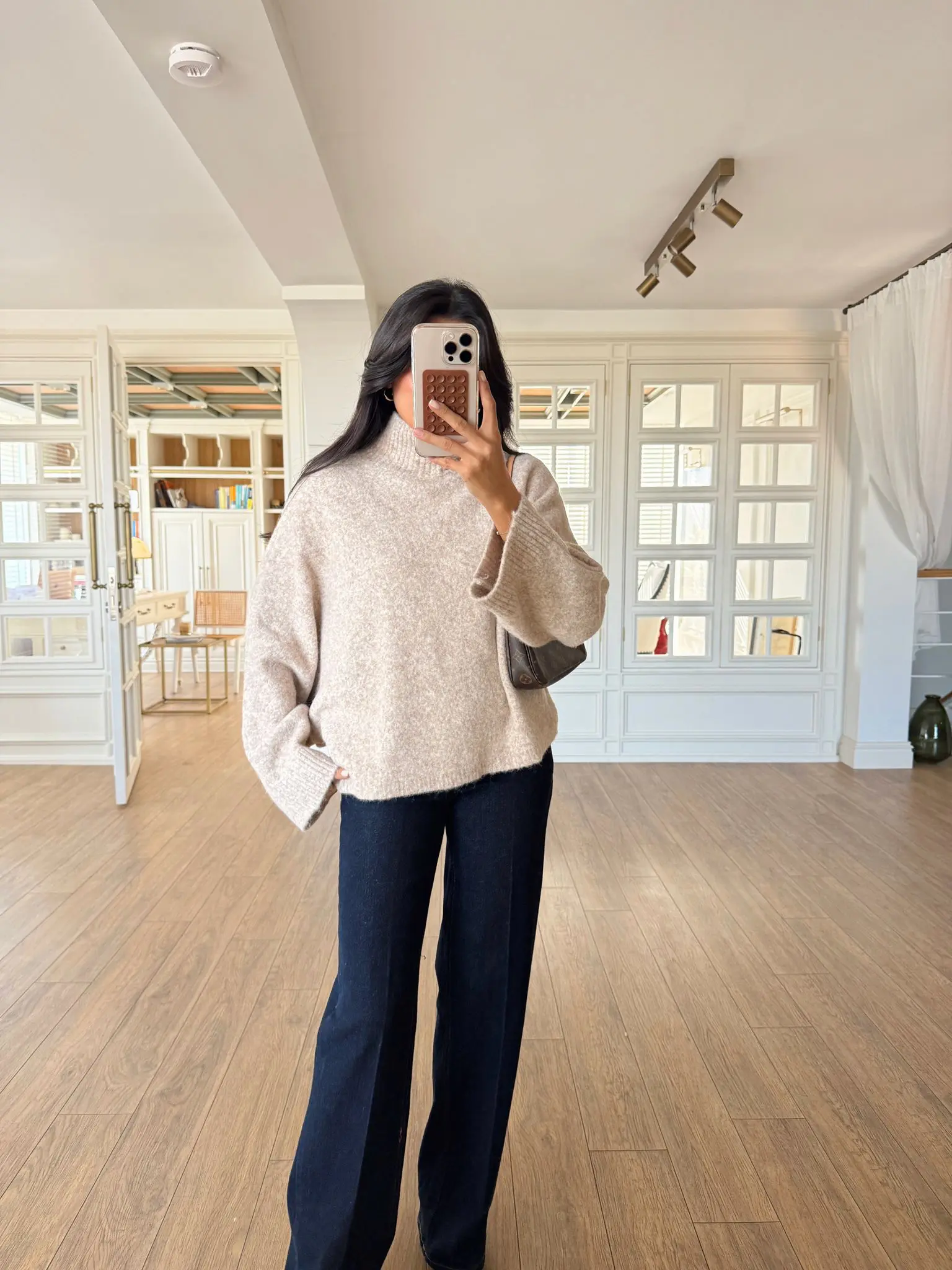 Yarasa Kol Dik Yaka Yumuşak Dokulu Premium Basic Triko - Bej, Standart