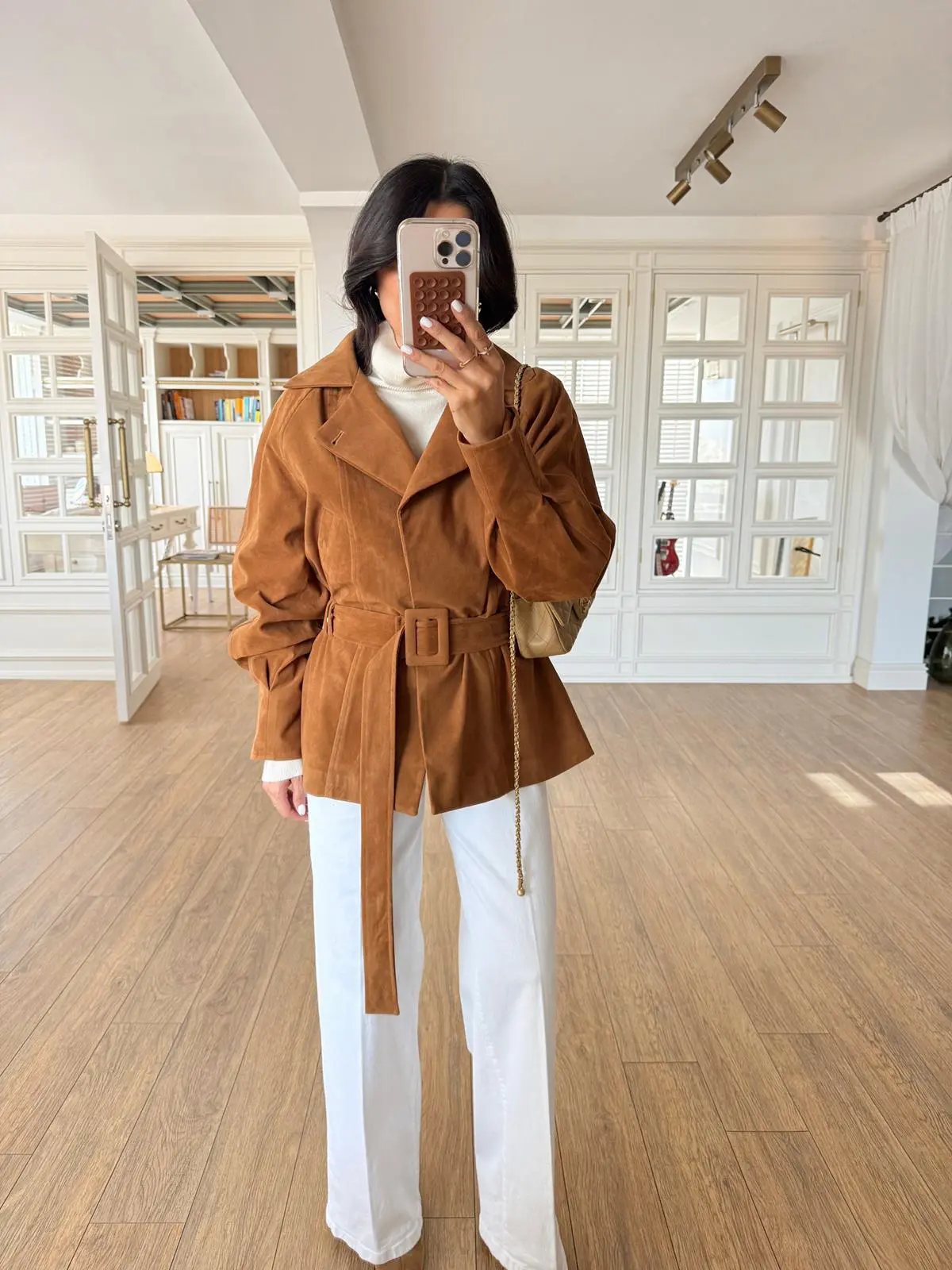 Rikkos Toka Kemer Detaylı Reglan Kol Süet Ceket