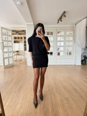 Raysa Siyah Vatkalı Kısa Kollu Elbise