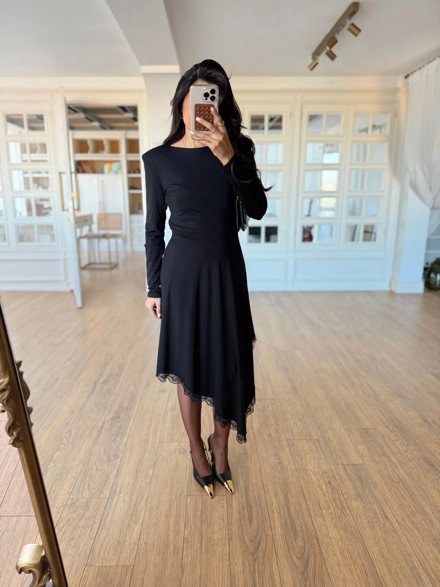 Kulina Etek Ucu Dantelli Asimetrik Kesim Elbise