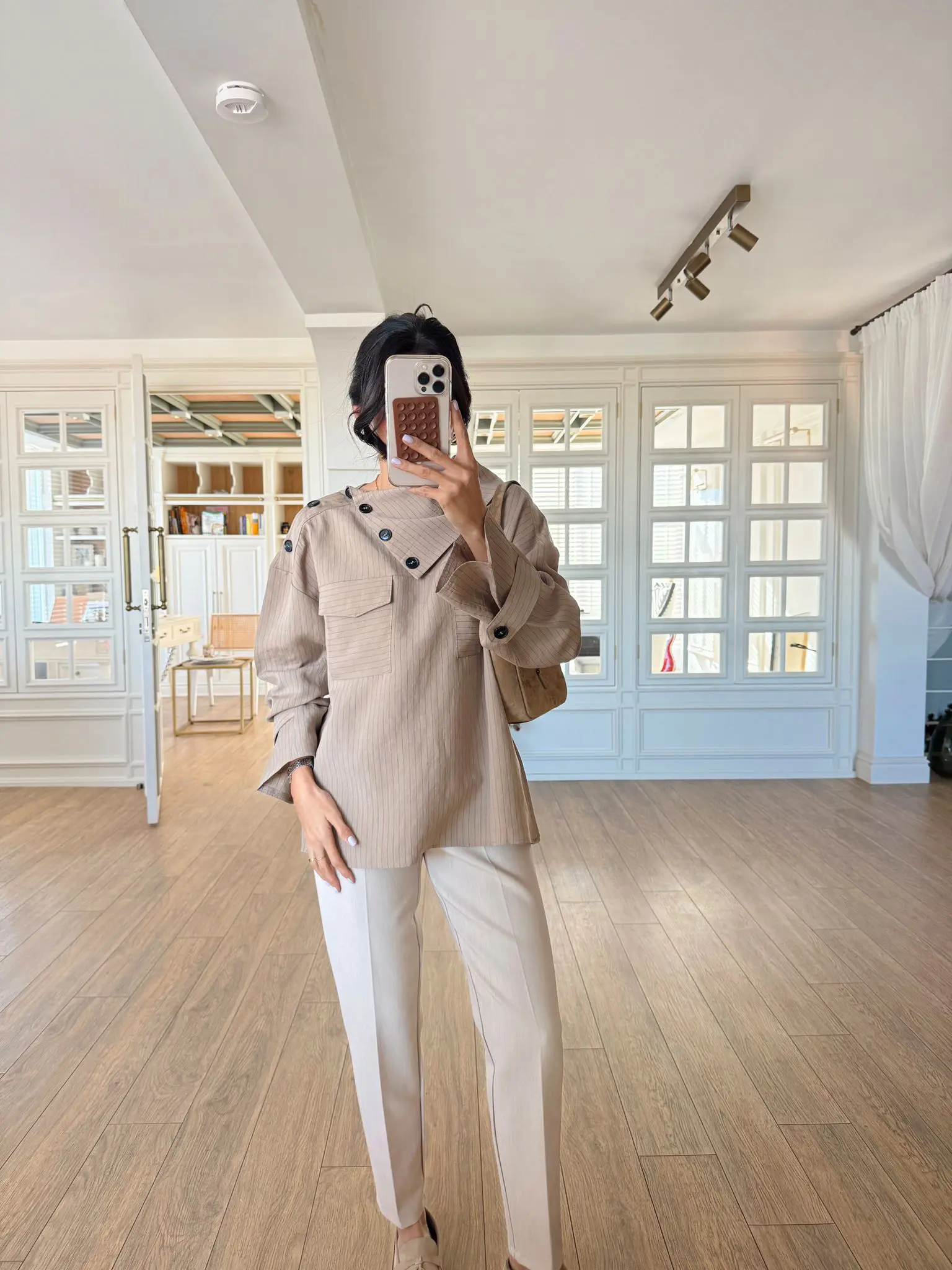 Okinya Çizgili Cep Yaka Detaylı Gömlek