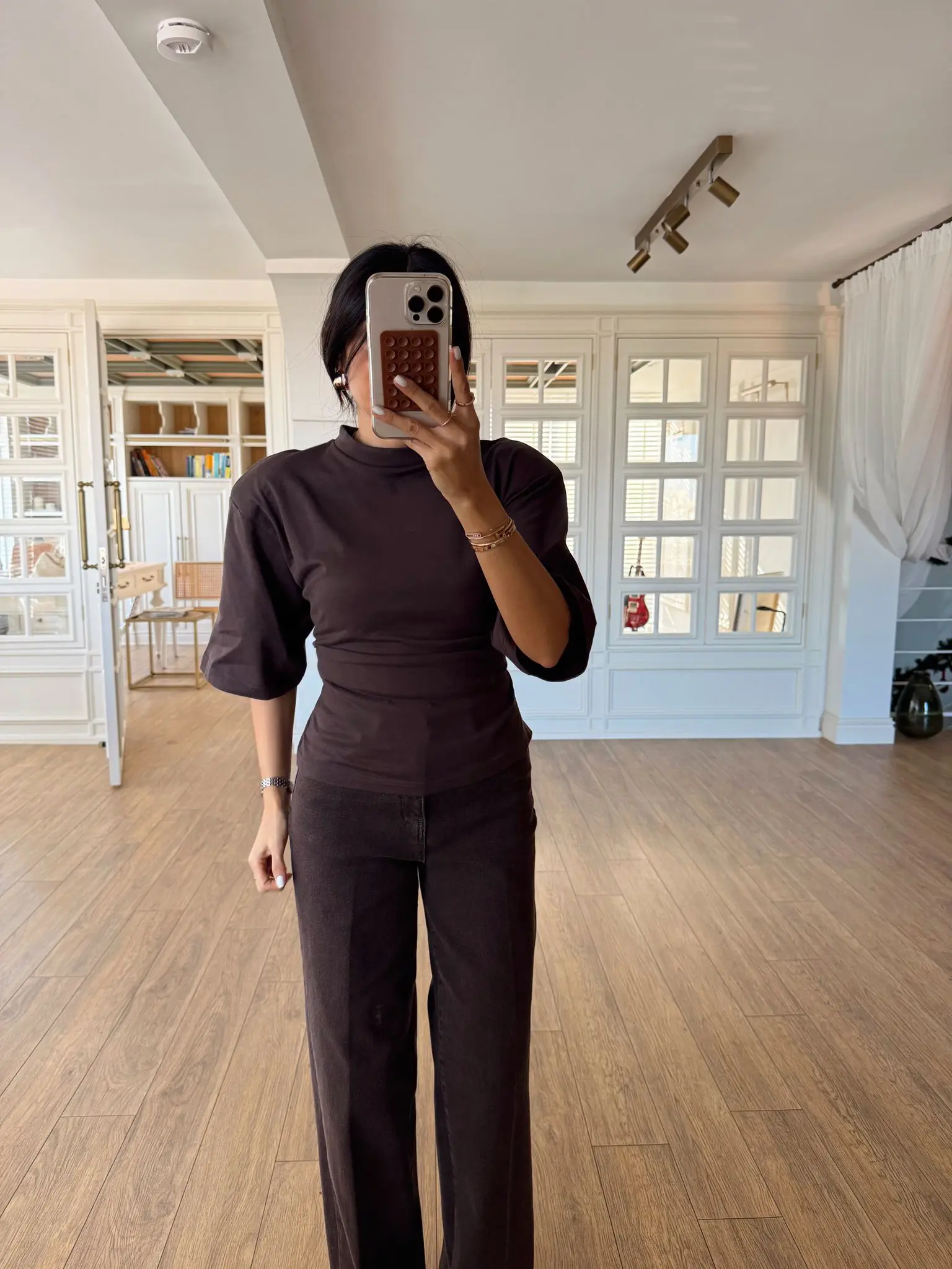 Oxxo Vatkalı Arka Pile Detaylı Basic Bluz