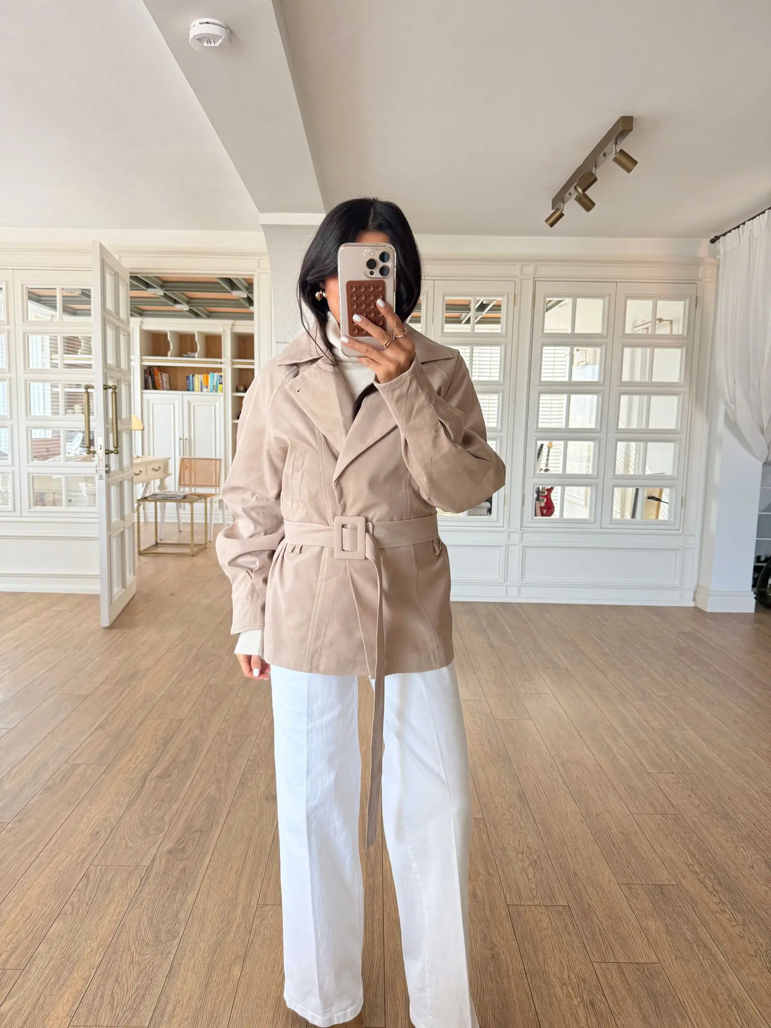 Rikkos Toka Kemer Detaylı Reglan Kol Süet Ceket