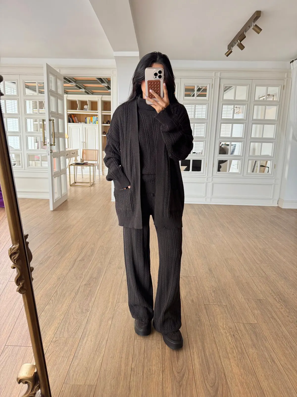 Yena Bluz Ucu Yırtık Detaylı Üçlü Örme Triko Takım - Kahve, Standart