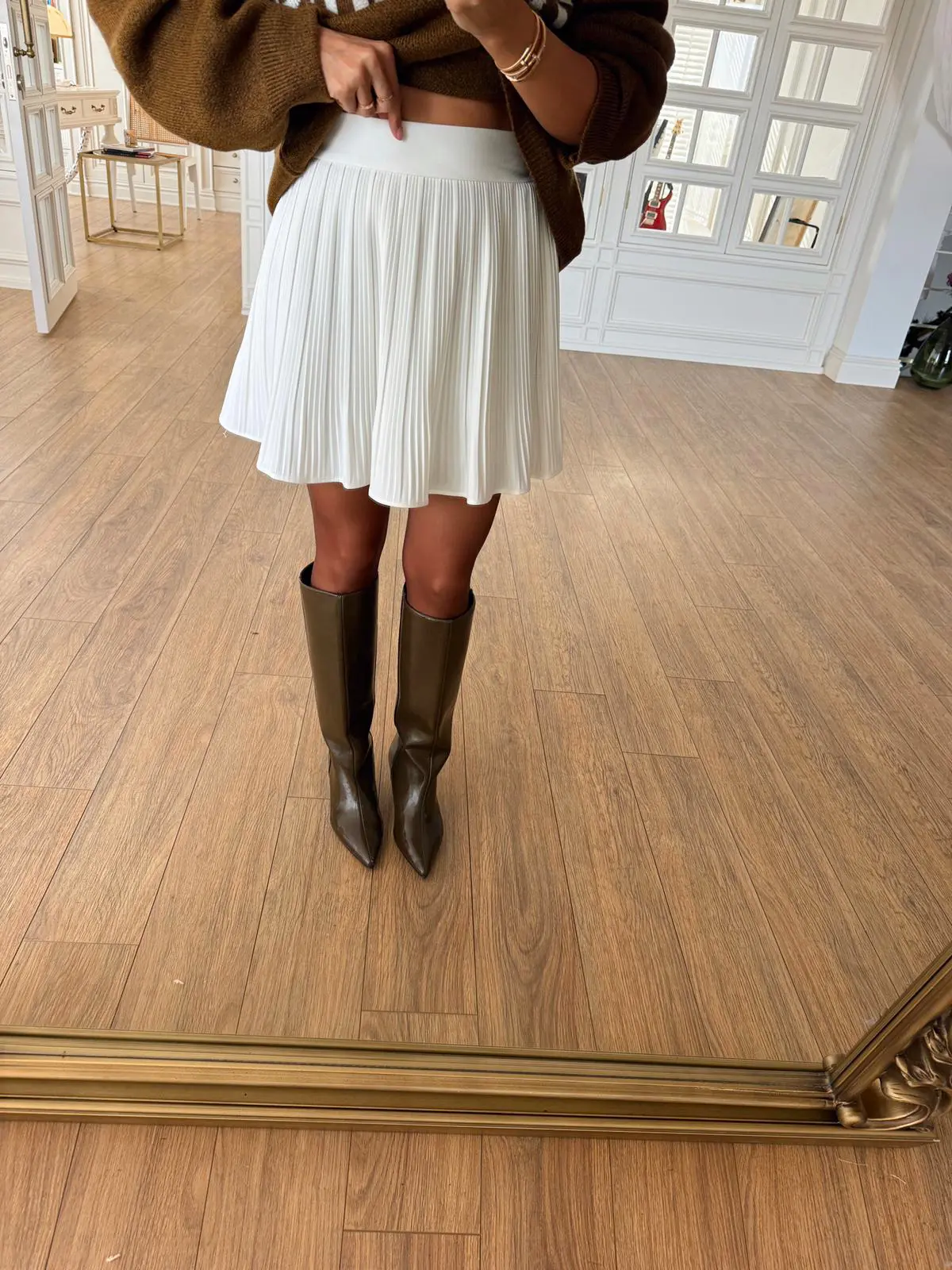 Emoly Astarlı Şortlu Piliseli Mini Etek