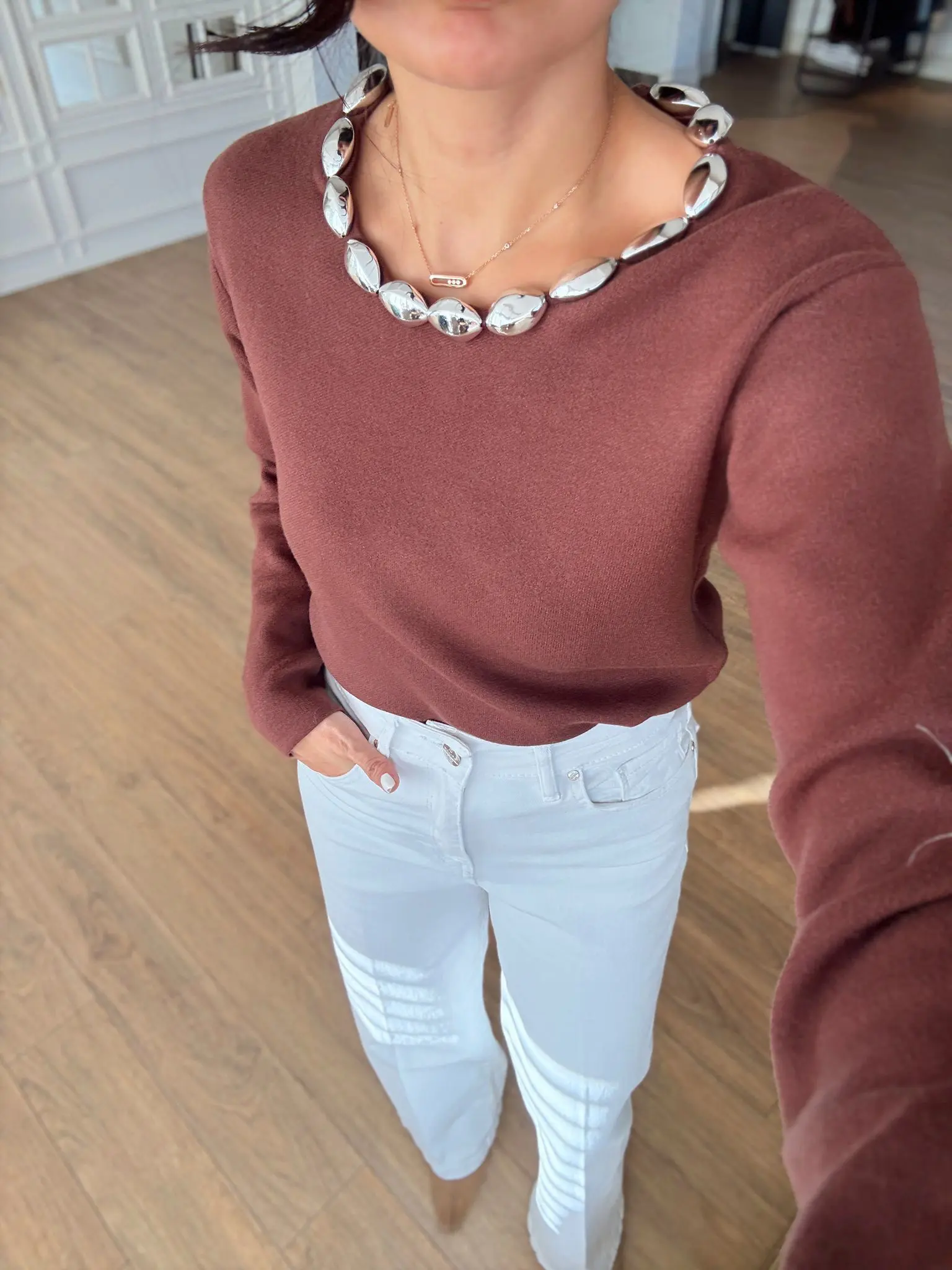 Yakası Boncuk Taş Detaylı Triko - Kahve, Standart