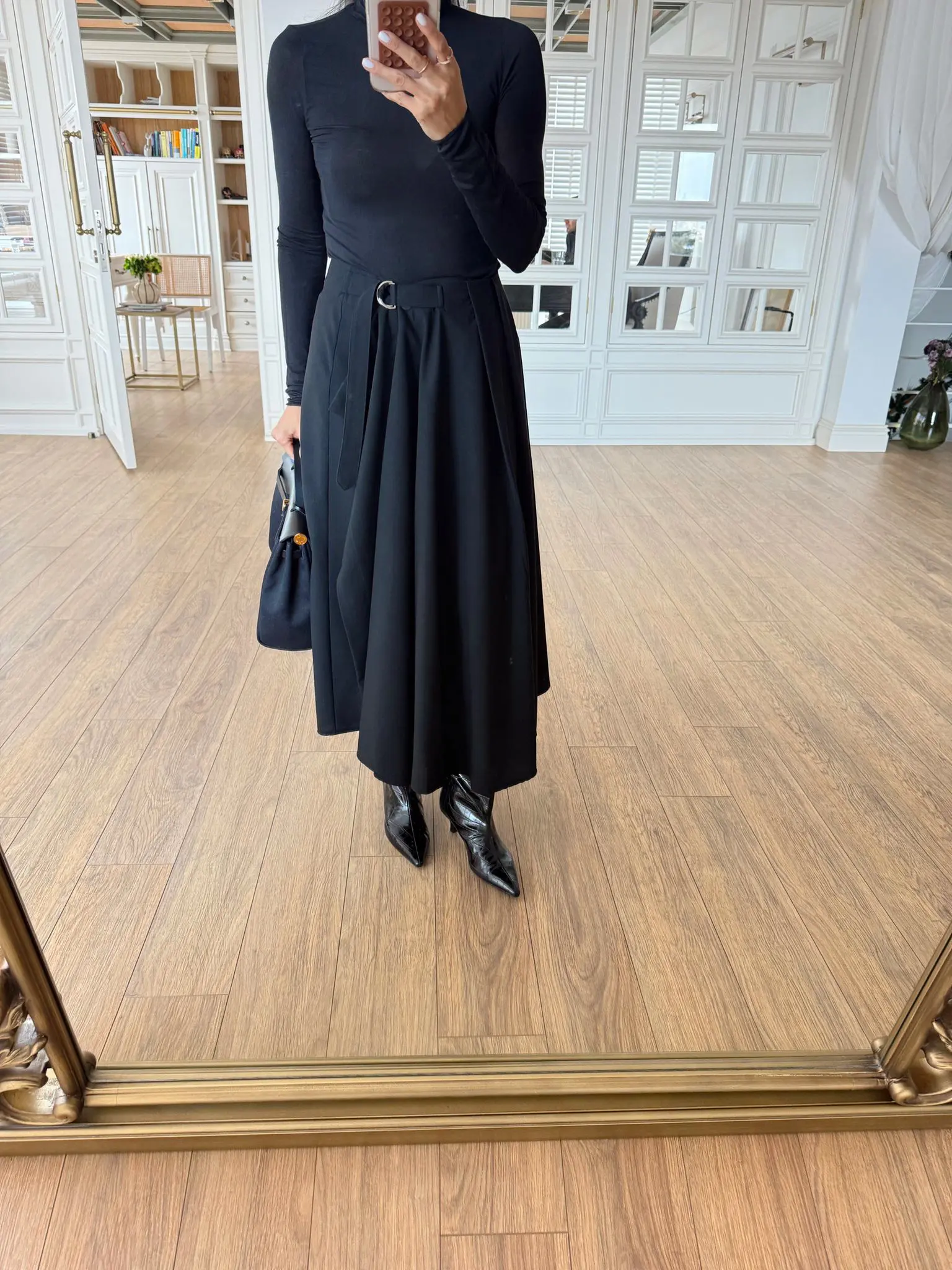 Rihas Pile Detaylı Süs Kemerli Çan Etek