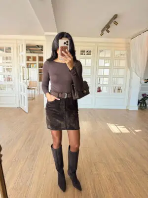 Taylor Acı Kahve Cep Detaylı Yansımalı Mini Süet Etek