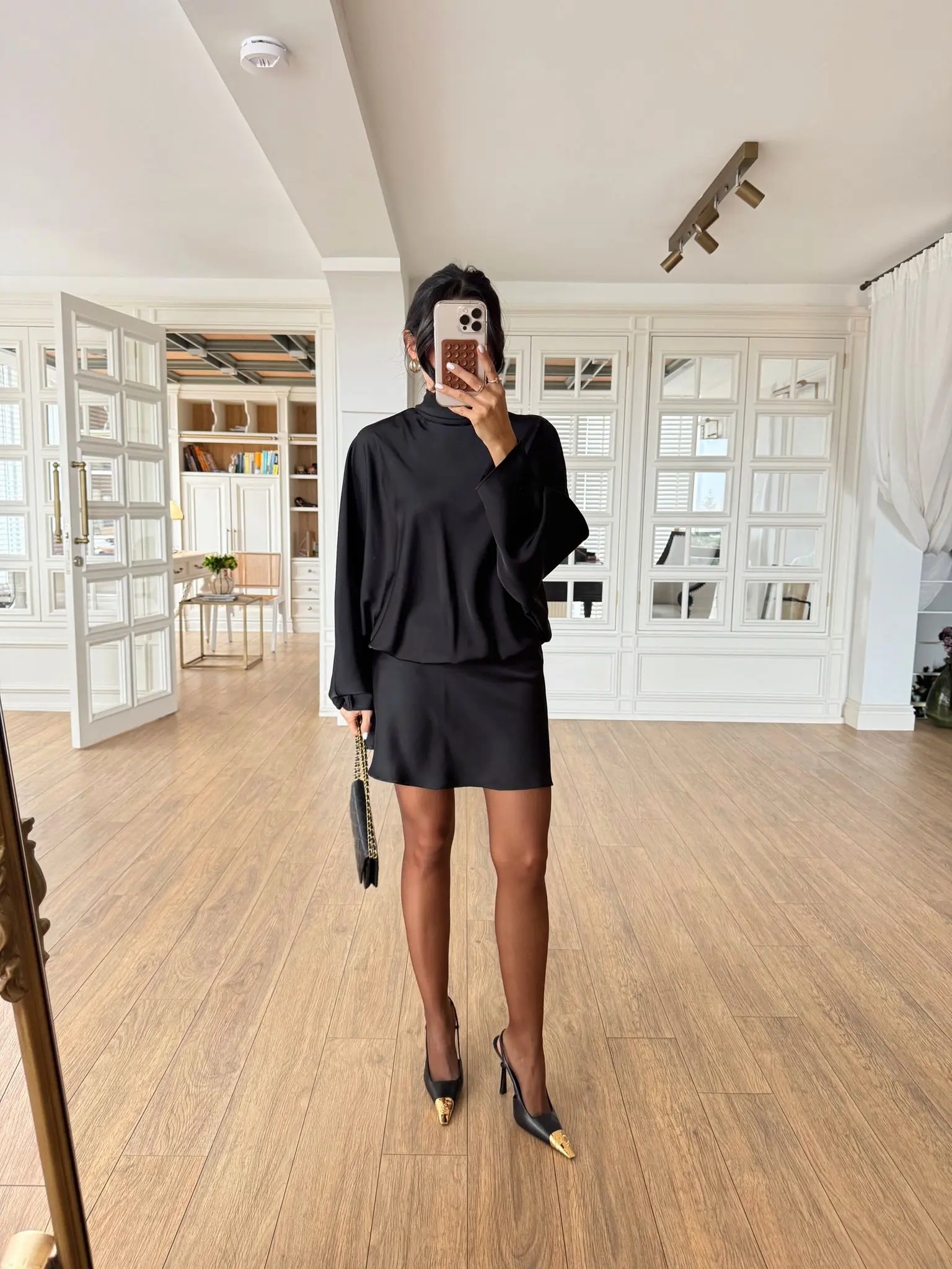 Satten Kendinden Fularlı Yarasa Kol Midi Boy Saten Elbise