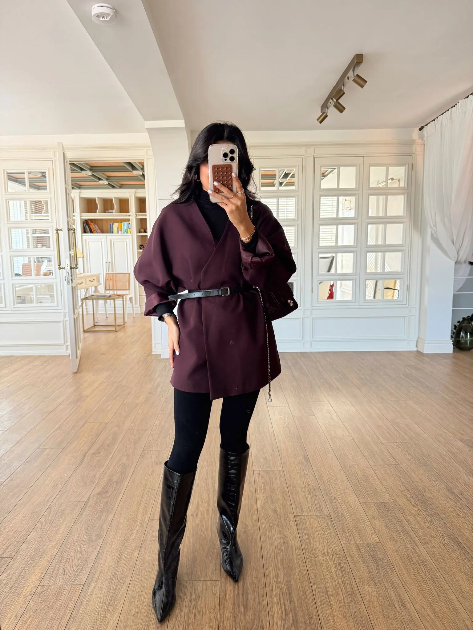 Orivella Deri Kemer Detaylı Yarasa Kol Ceket