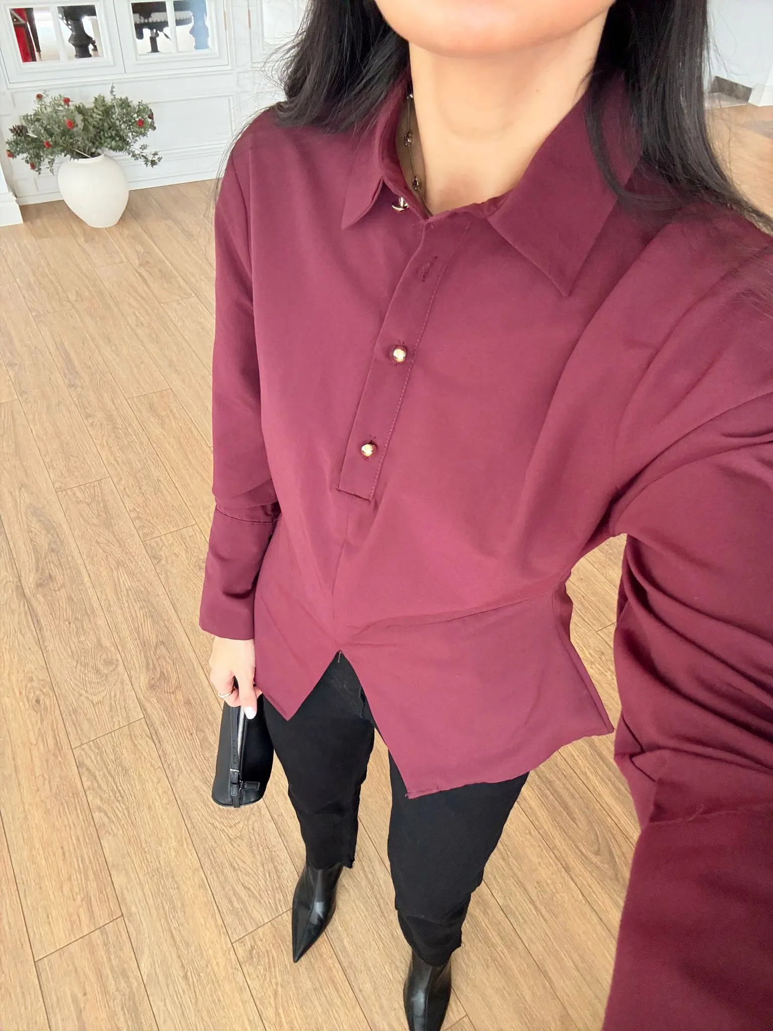 Devons Yarım Düğmeli Ön Yırtmaç Detaylı Slim Fit Gömlek