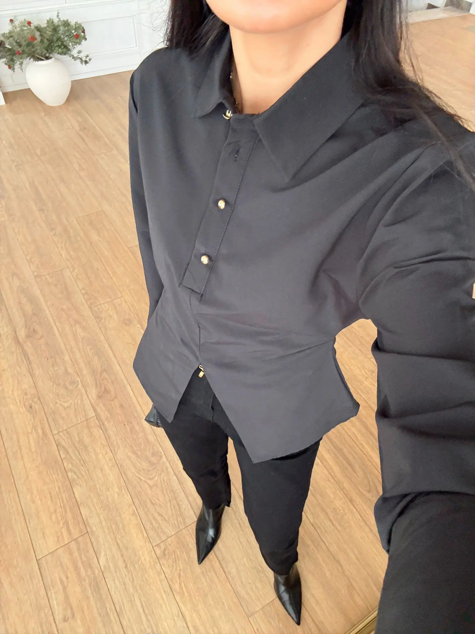 Devons Yarım Düğmeli Ön Yırtmaç Detaylı Slim Fit Gömlek