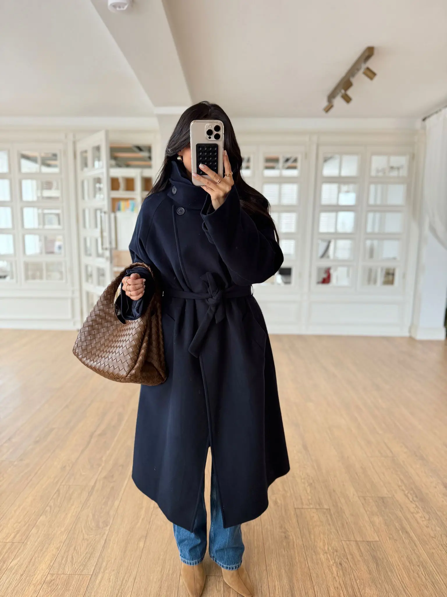 Round Kuşaklı Maxi Kaban