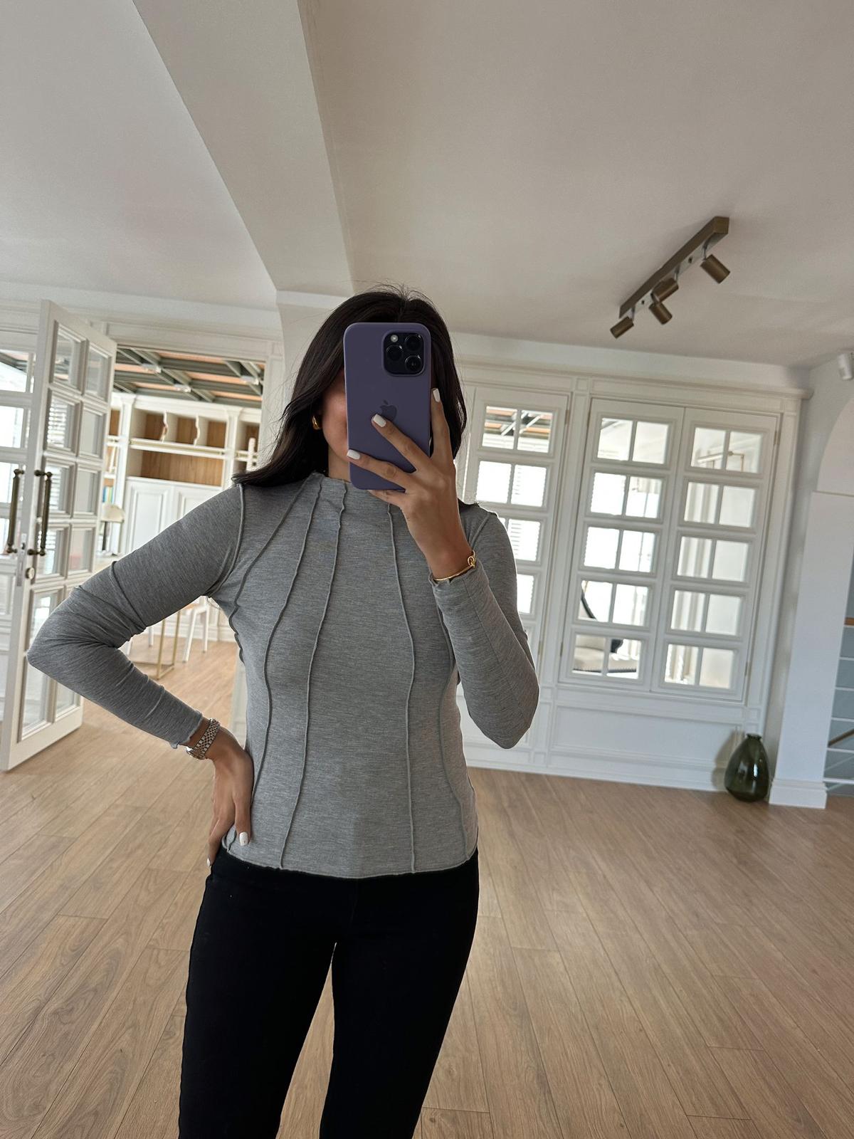 Minth Ters Dikişli Uzun Kol Bluz