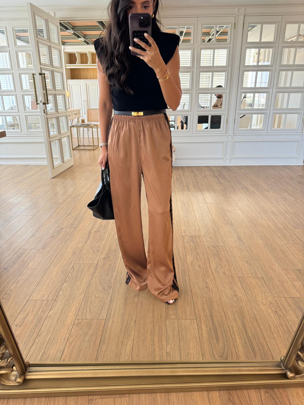 Own Yan Dantel Detaylı Premium  Saten Pantolon