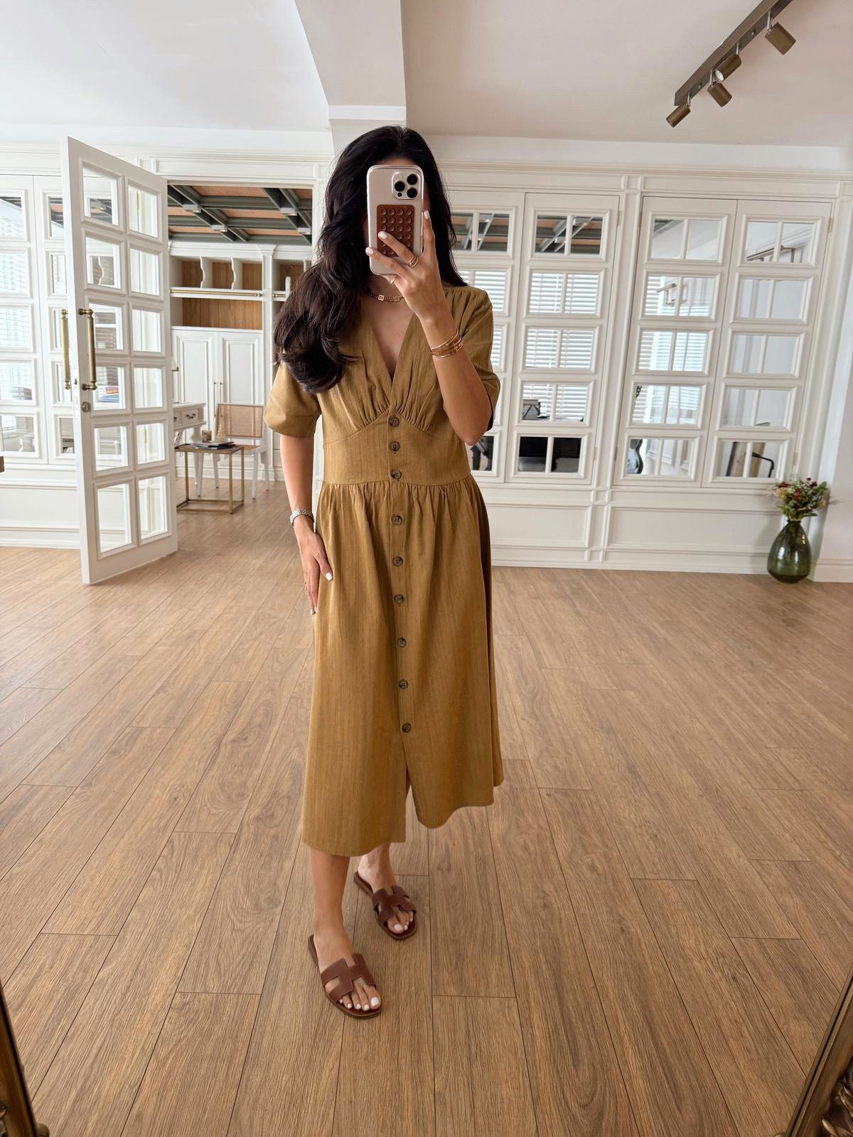 Wespa V Yaka Düğmeli Midi Boy Elbise