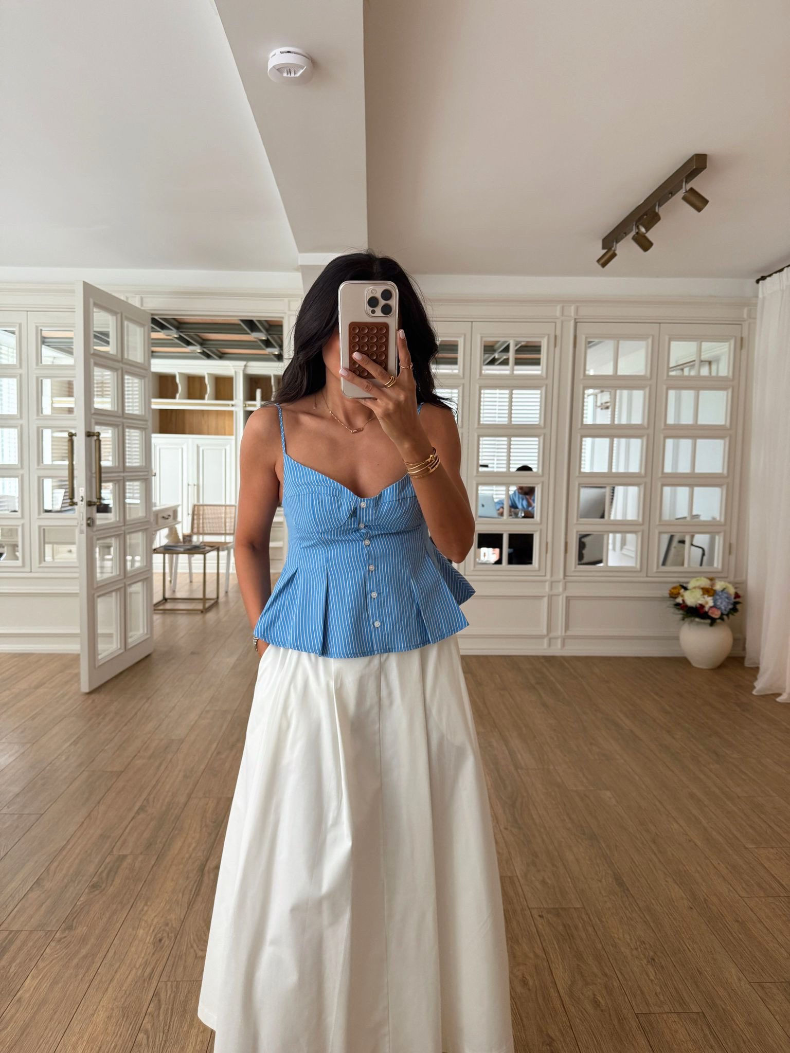 Keyla Eteği Volanlı Askılı Bluz