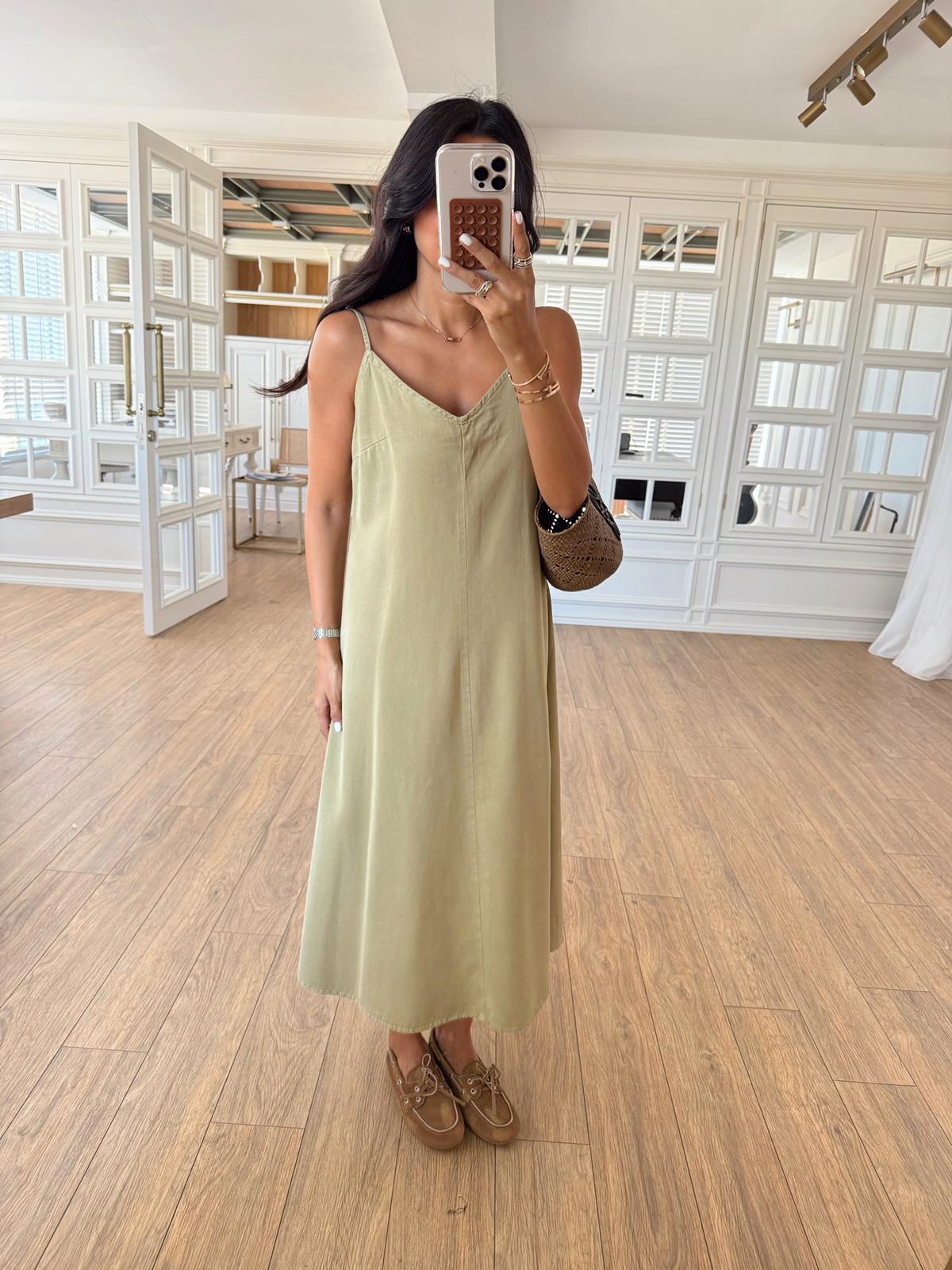 Jerika Dilvin İp Askılı Midi Boy Elbise
