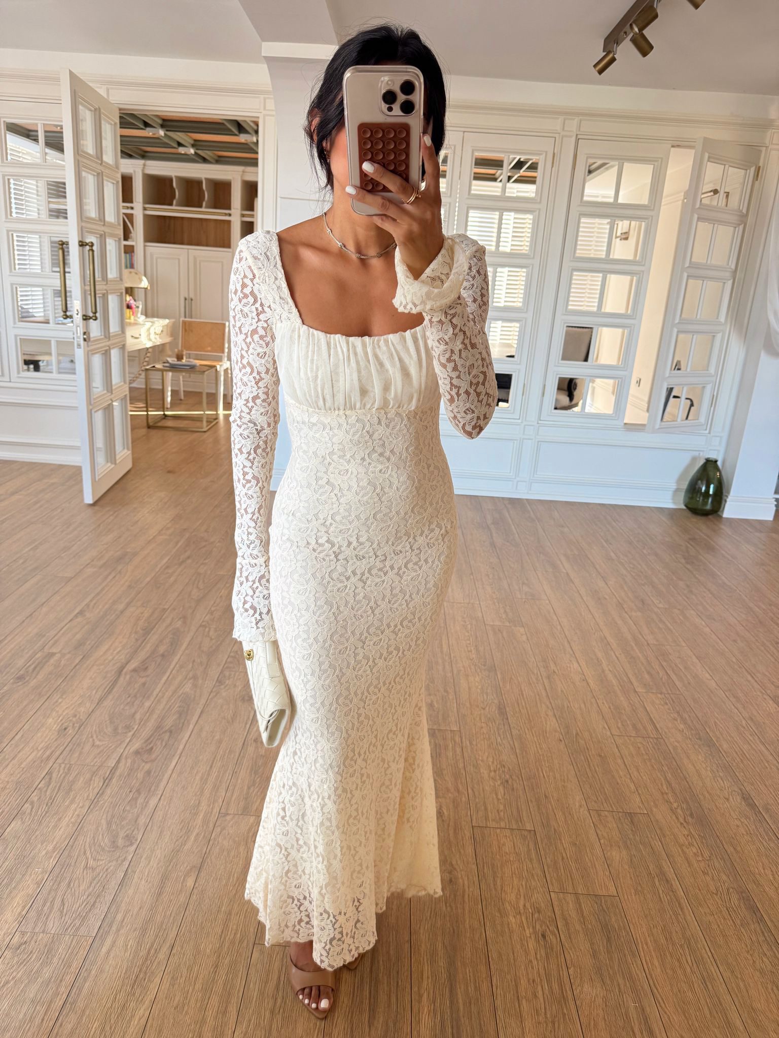Helen Göğüs Tül Detaylı Dantel Elbise