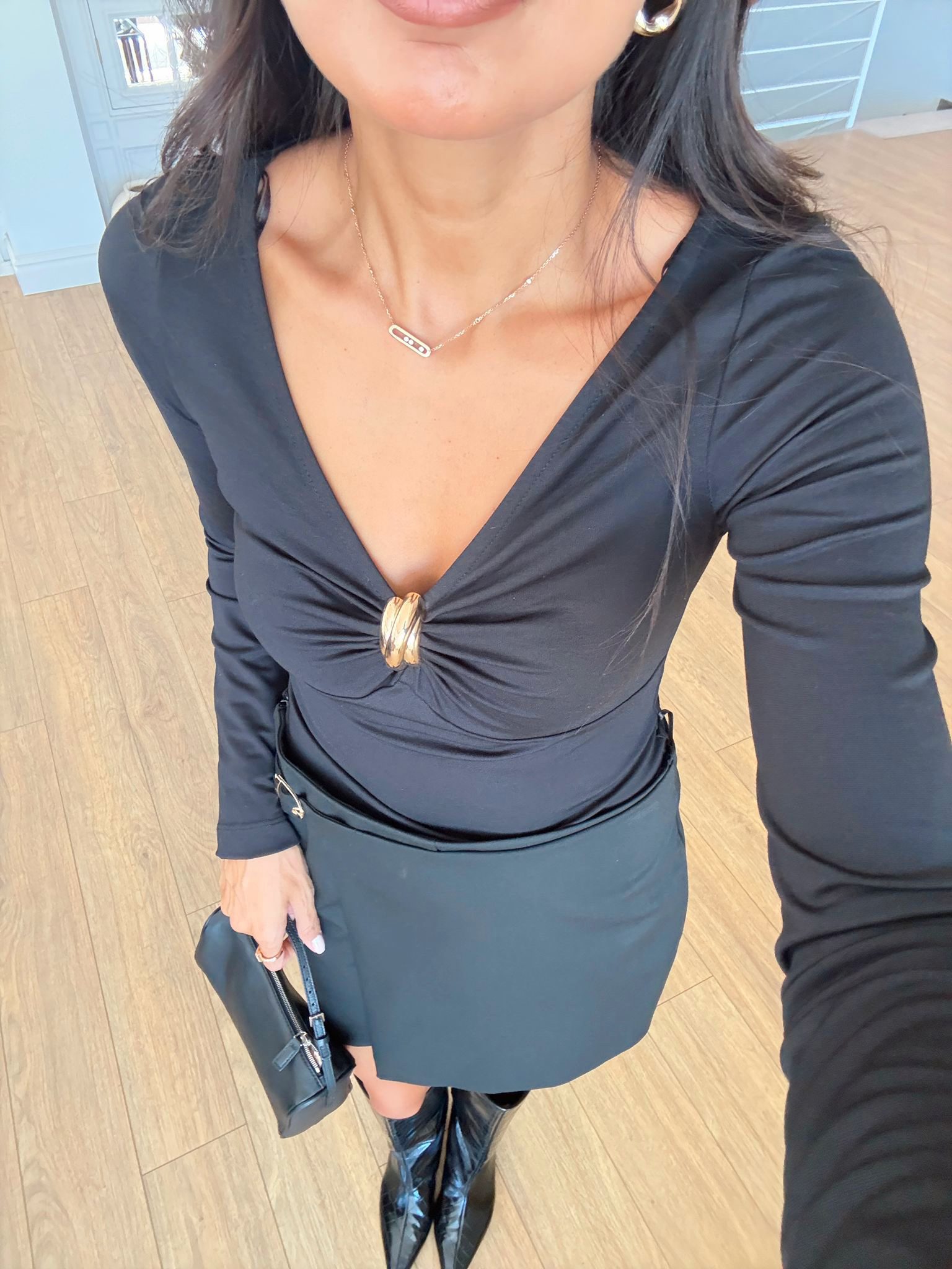 Zigana Önü Büzgülü Toka Detaylı Bodysuit - Siyah, 36