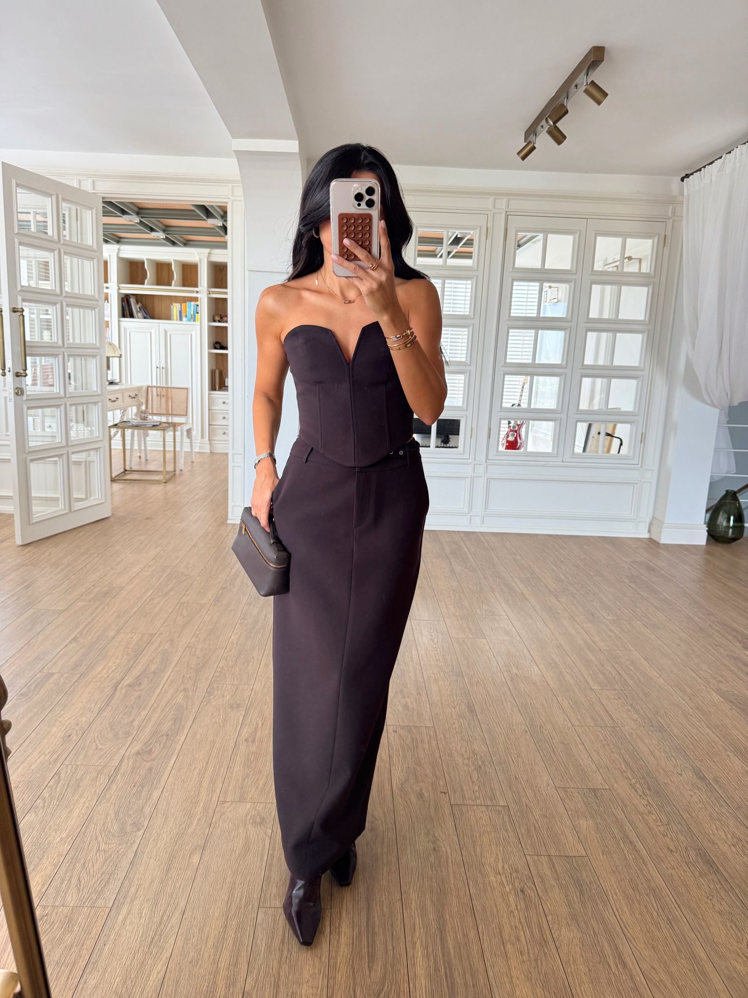 Ostavia Arka Yırtmaçlı Etek-Büstiyer Takım