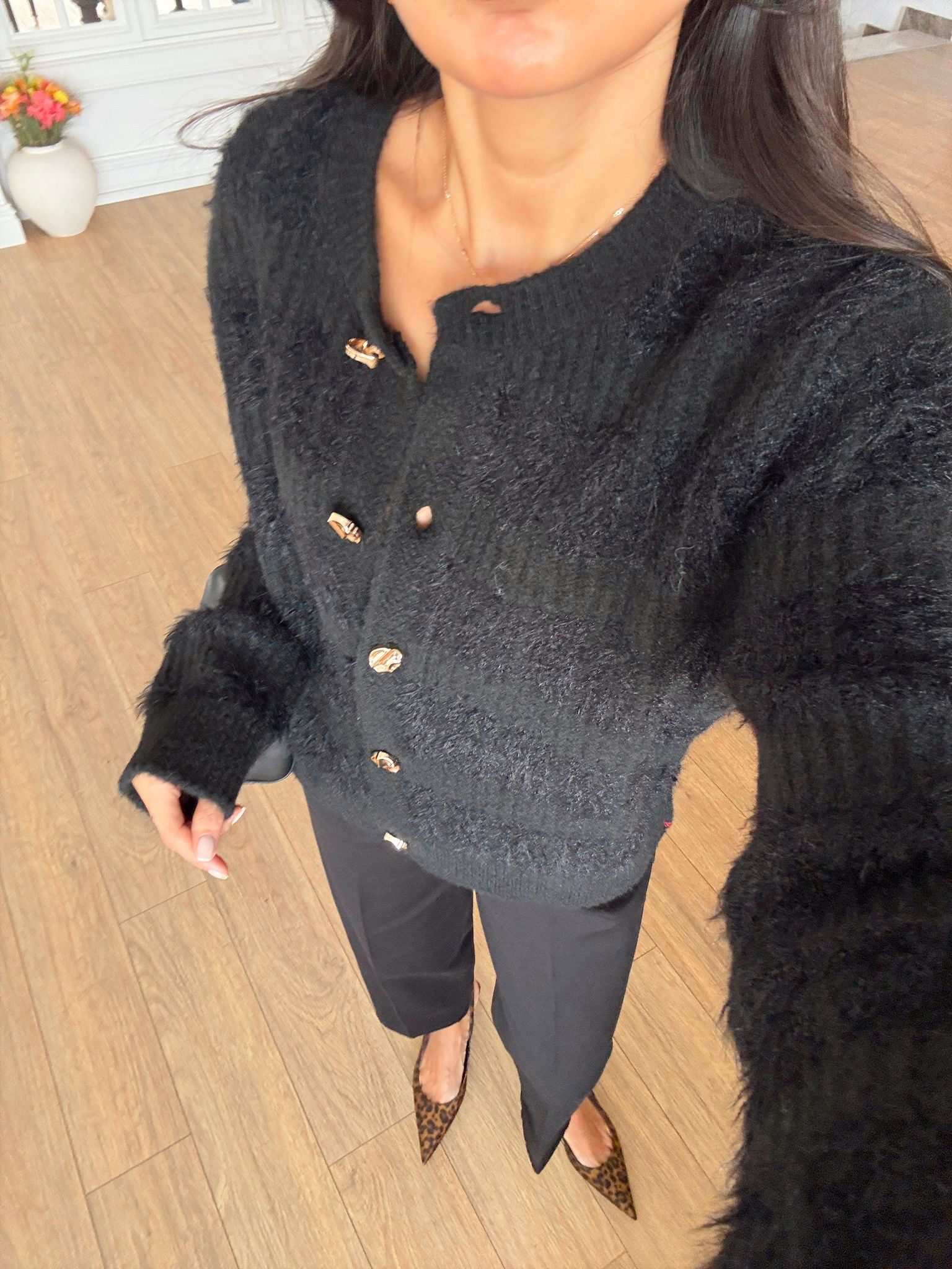 Muriel Yumuşak Dokulu Gold Düğmeli Bisiklet Yaka Triko Hırka - Siyah, Standart