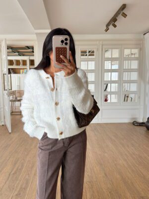 Muriel Yumuşak Dokulu Gold Düğmeli Bisiklet Yaka Triko Hırka