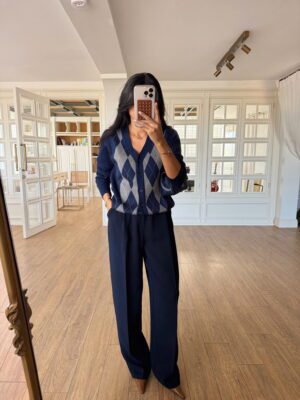 V Yaka Düğmeli Baklava Desenli Hırka