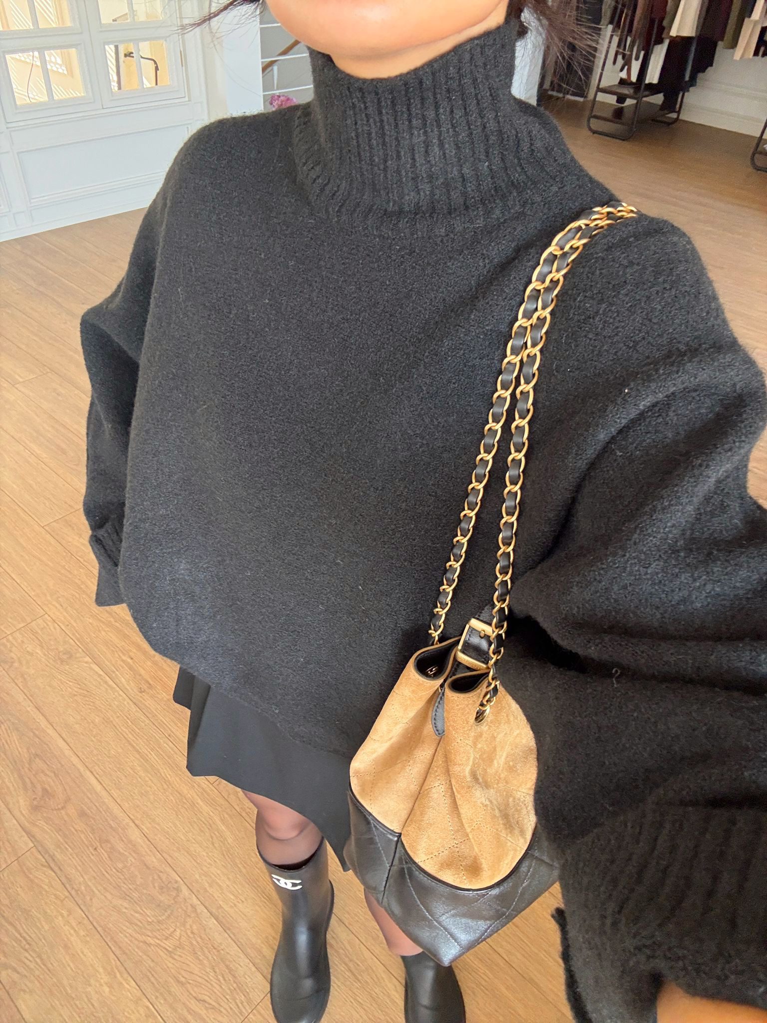 Yarasa Kol Dik Yaka Yumuşak Dokulu Premium Basic Triko - Siyah, Standart