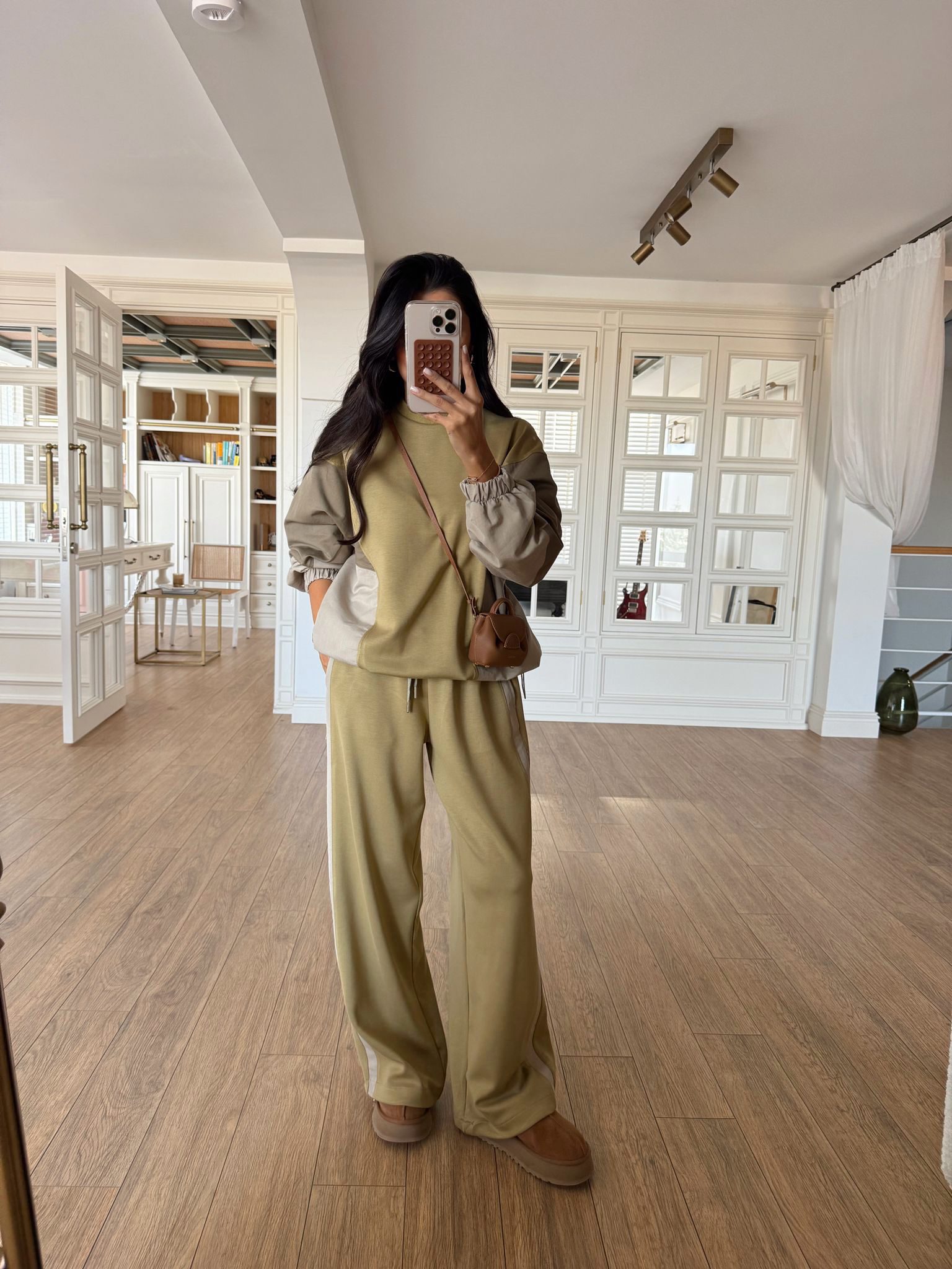 Boring Parçalı Paraşüt Kumaş Detaylı Belden Büzdürmeli Takım