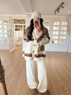 Wila Kahve Düğmeli Desenli Yün Hırka