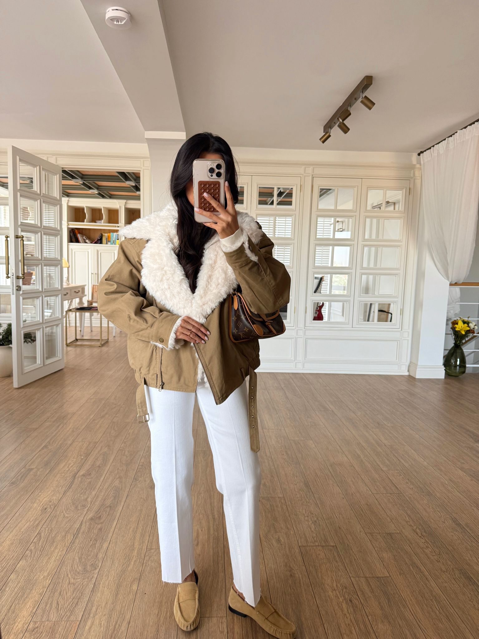 Özel Seri Yan Fermuarlı Bel Lastikli Süs Kemerli İçi Kürklü Mont - Camel, Standart