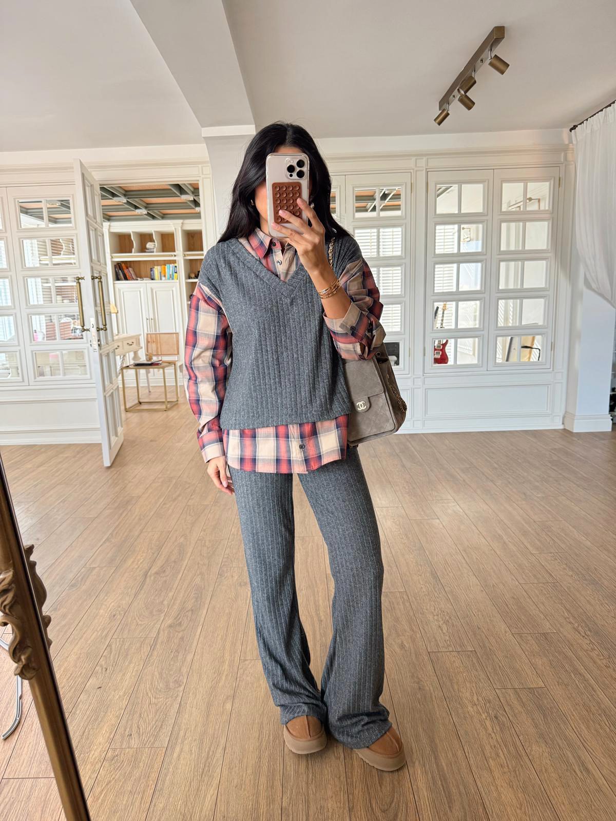 Sahra Oduncu Gömlek Detaylı Triko Takım