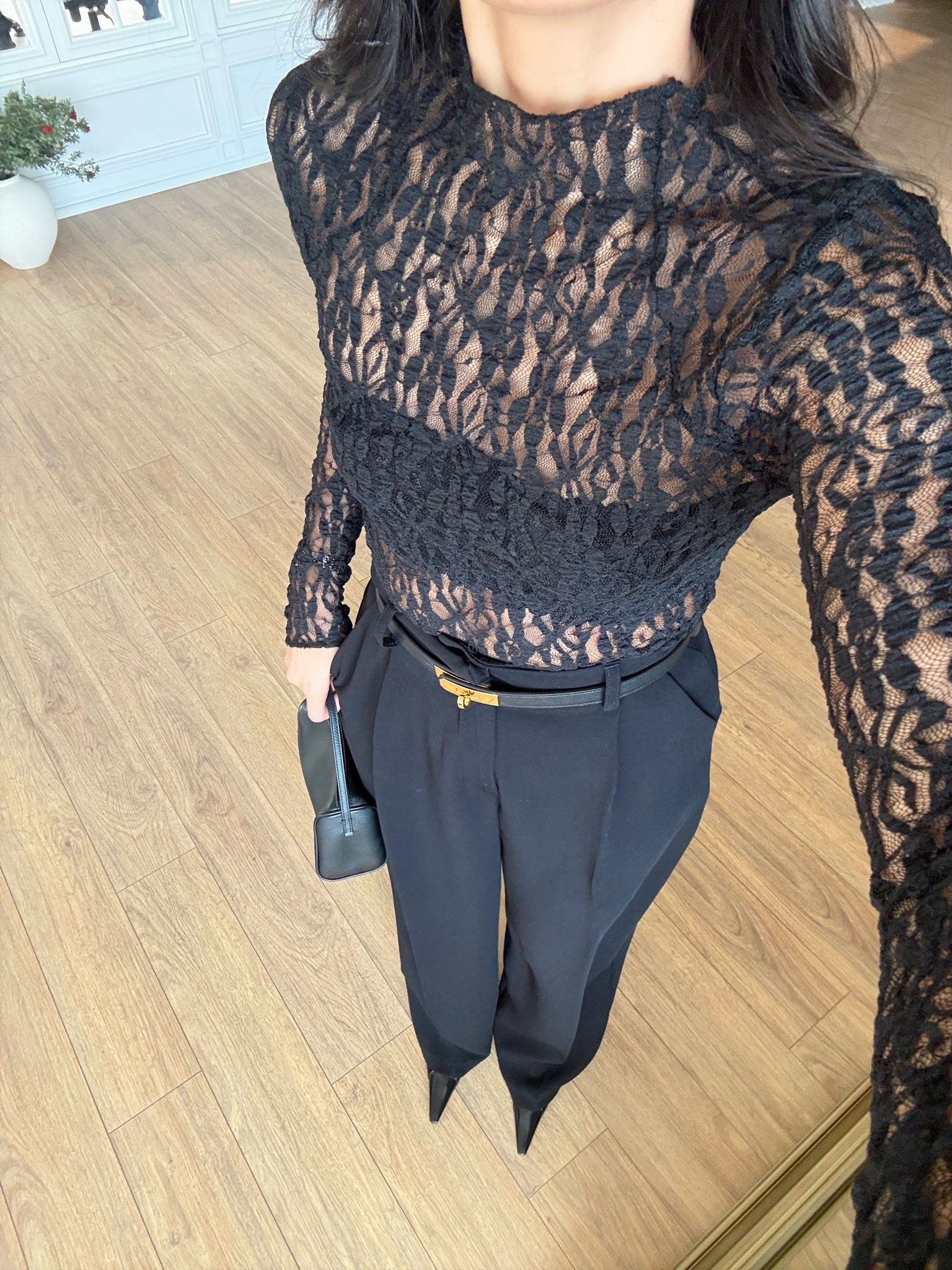 Unita Dik Yaka Dantel Bluz