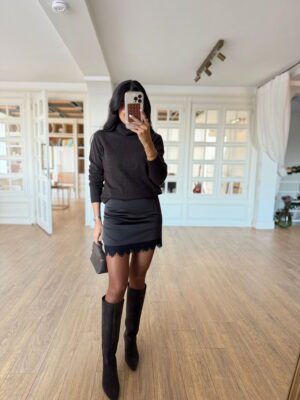 Daffy Duck Yan Fermuarlı Etek Ucu Dantelli Mini Saten Etek