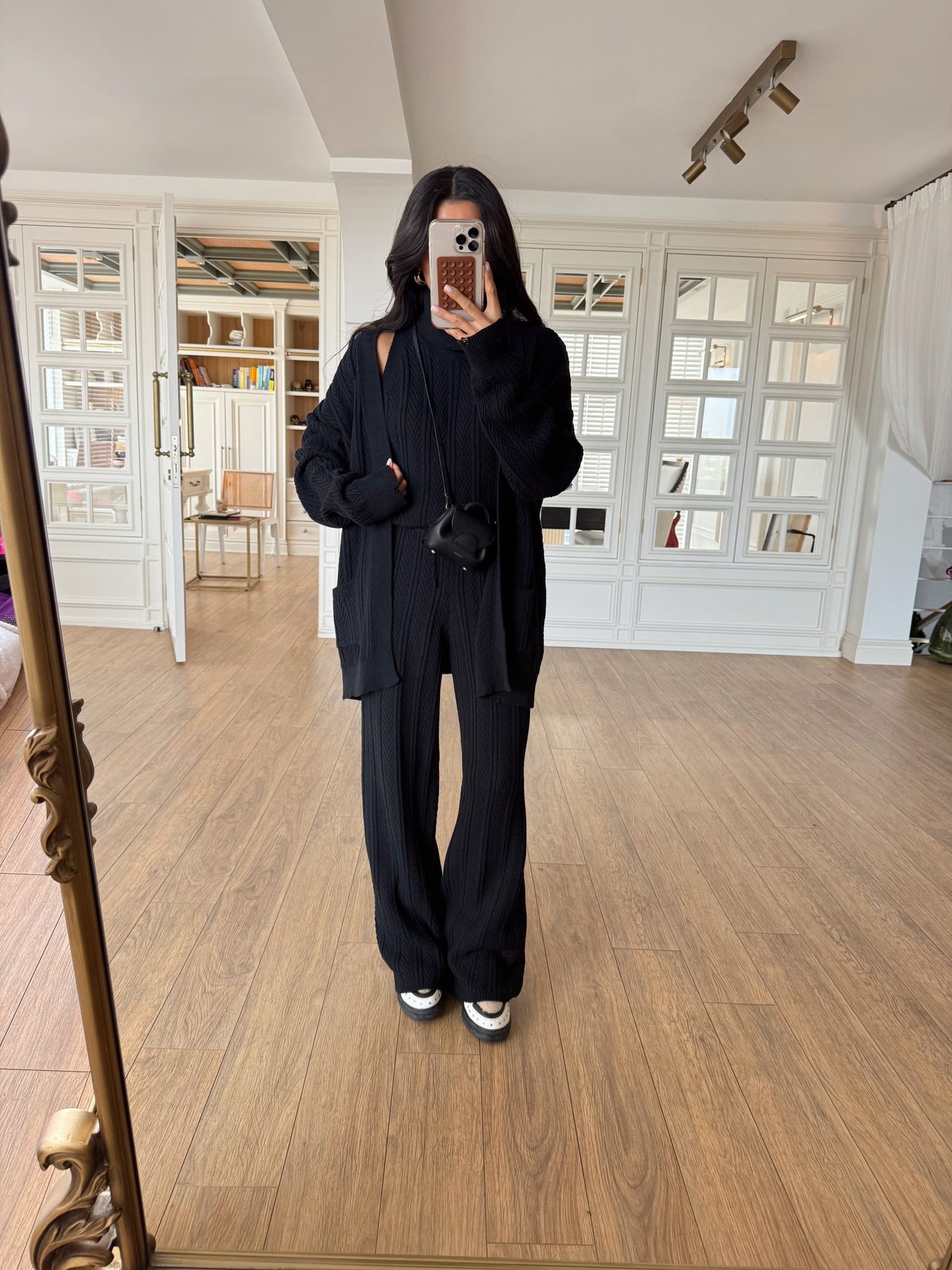 Yena Bluz Ucu Yırtık Detaylı Üçlü Örme Triko Takım - Siyah, Standart