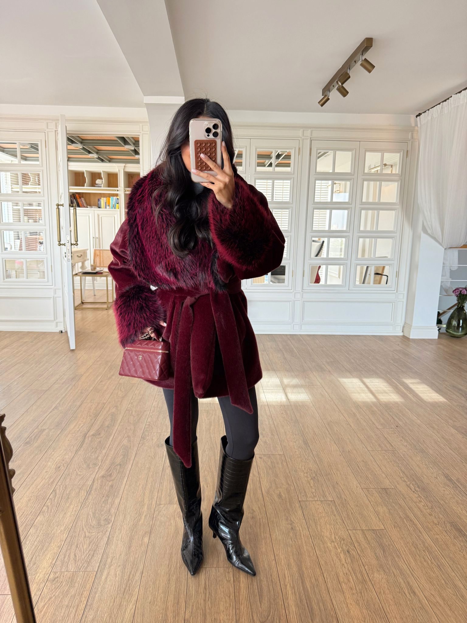 Ovana Yaka Kol Kürk Detaylı Kırçıllı Kaban