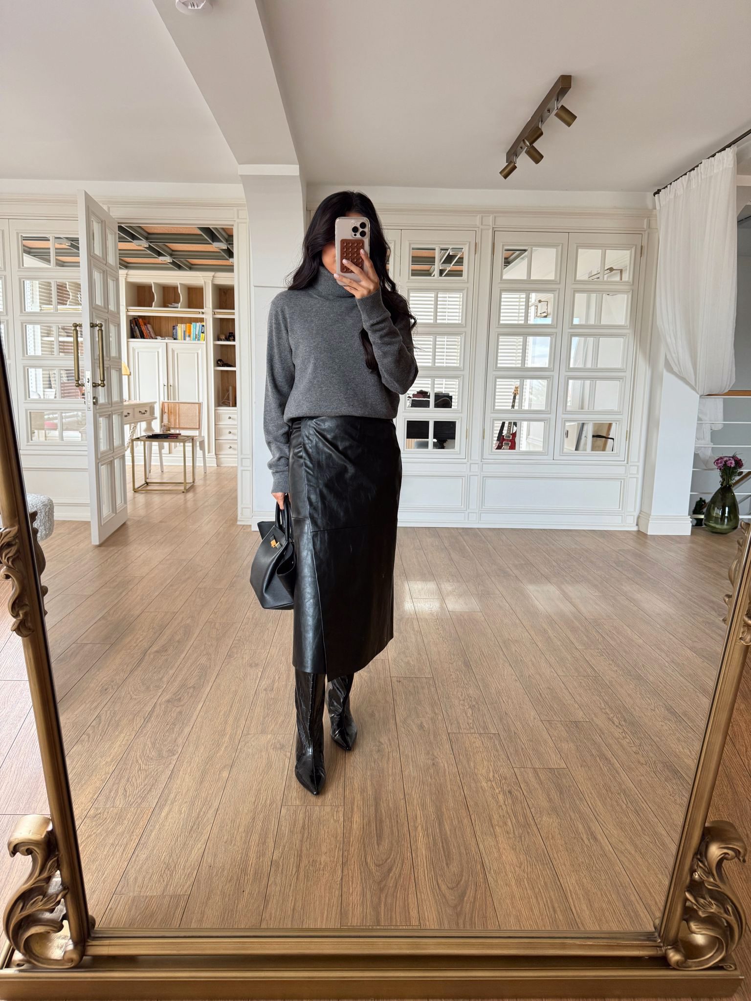 Siriuss Önden Kapaklı Süs Kemer Detaylı Deri Etek